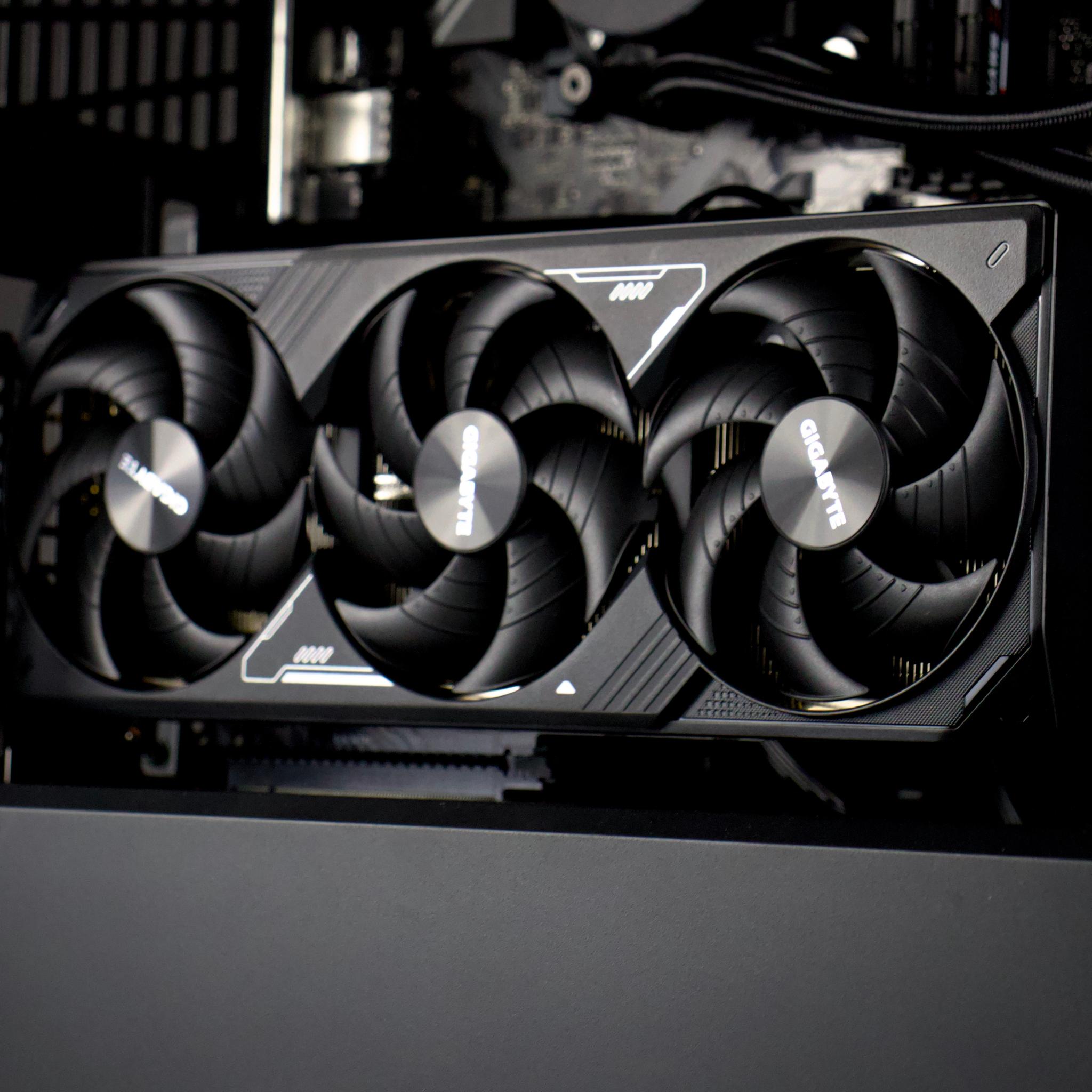 ⚫⚡🗡️Nightfall - Blackout 4K/1440P Gaming PC | RTX 5070 TI, Ryzen 7 9700X, 32GB RAM, 2TB SSD | LCD⚡