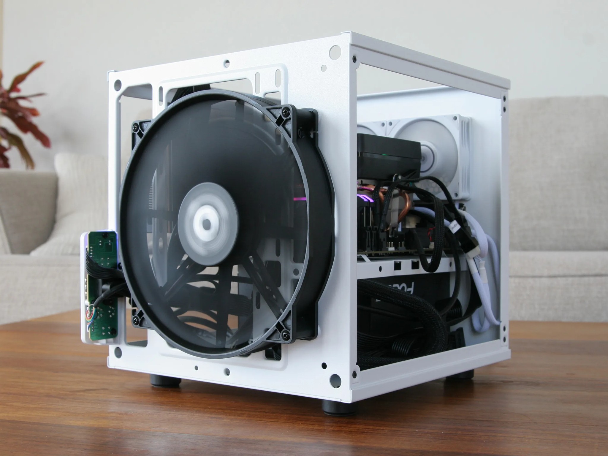 Space Saving Gaming / Streaming PC - Radeon RX 6700 XT 12GB - Ryzen 7 5700G - 32GB DDR4 - 1TB SSD