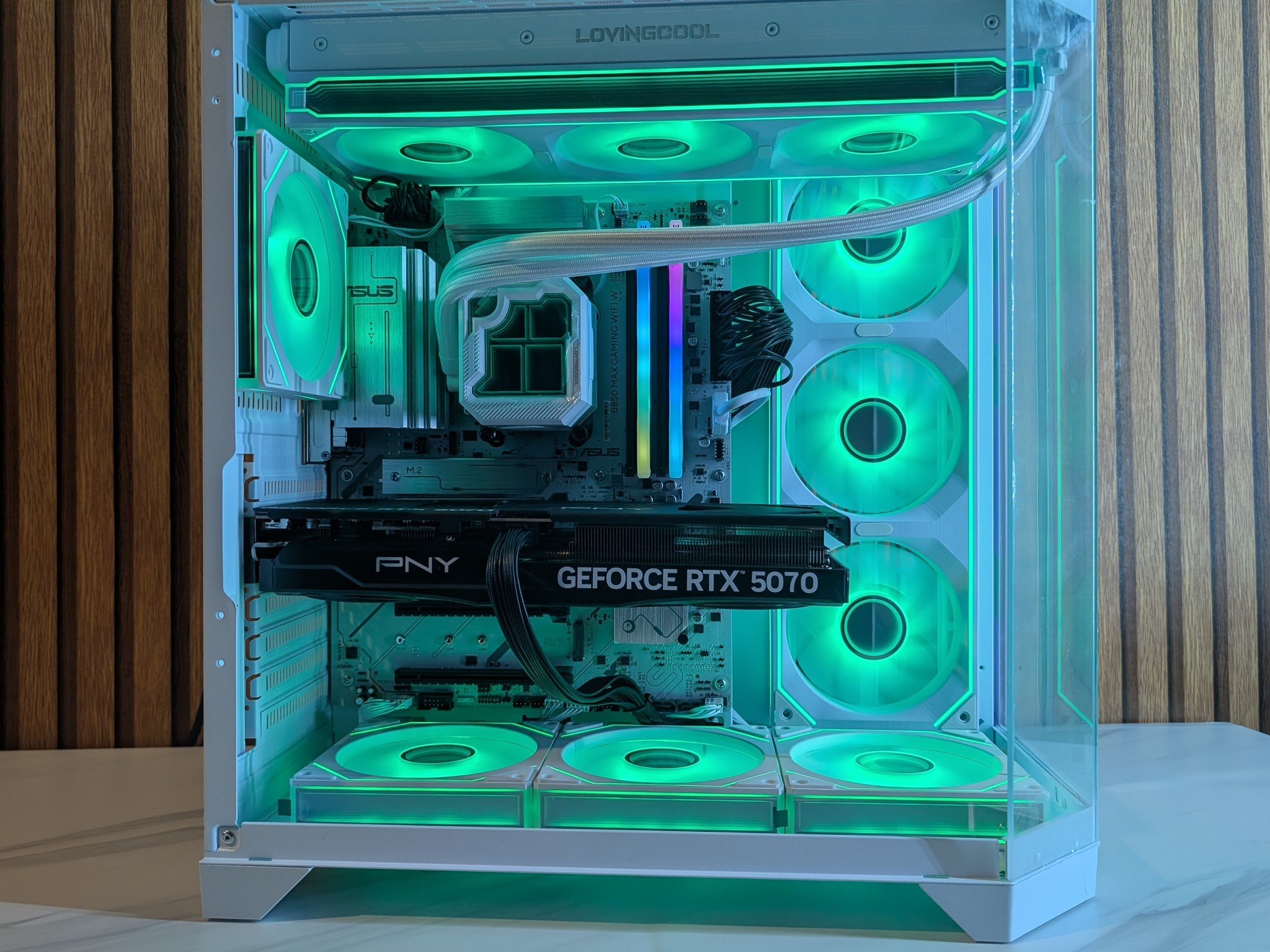 RTX 5070 | RYZEN 5 9600X | 16GB DDR5 | 1TB SSD | 360MM AIO