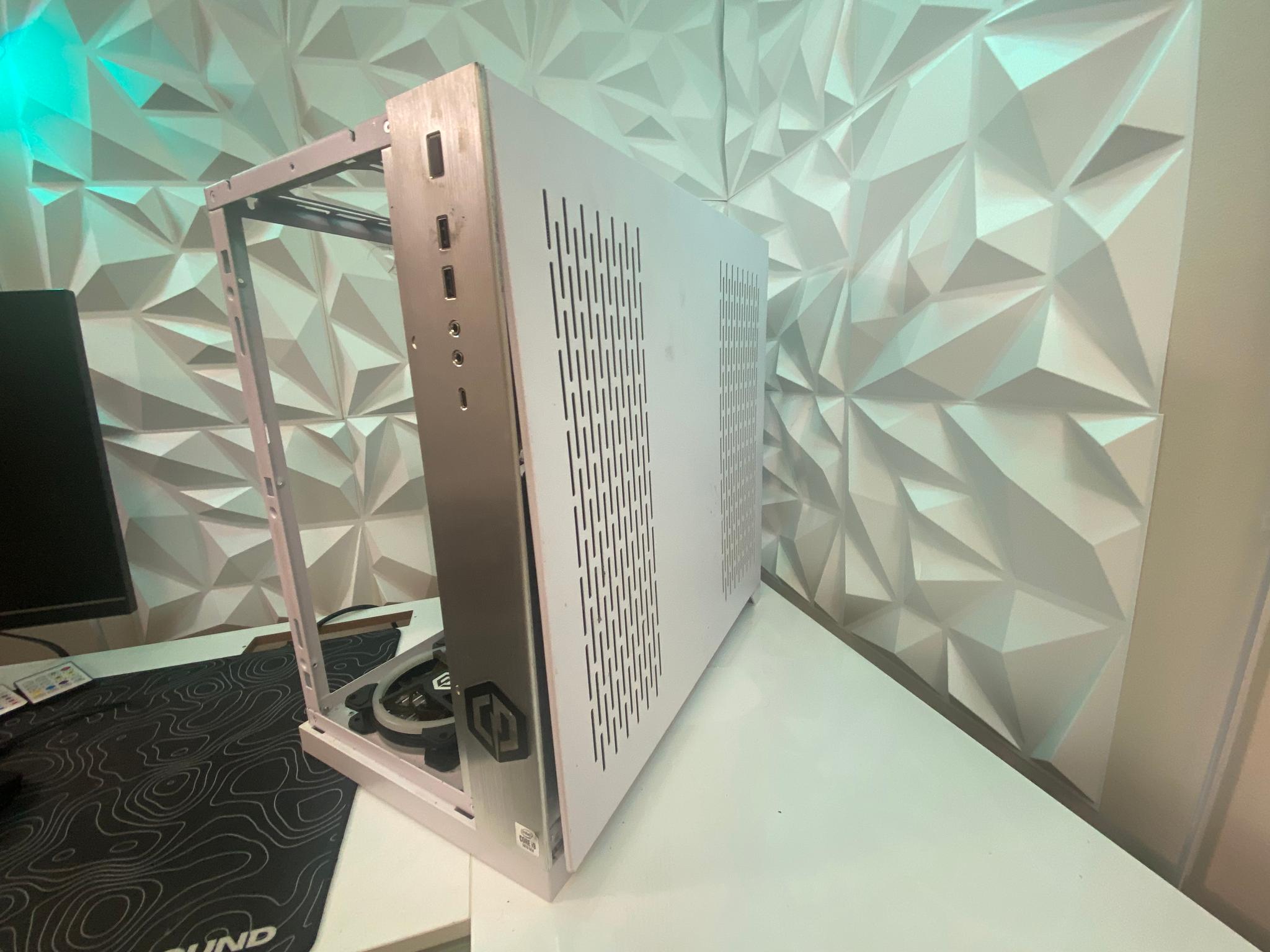 CyberPower White ATX PC Case – Bad Condition (As-Is)