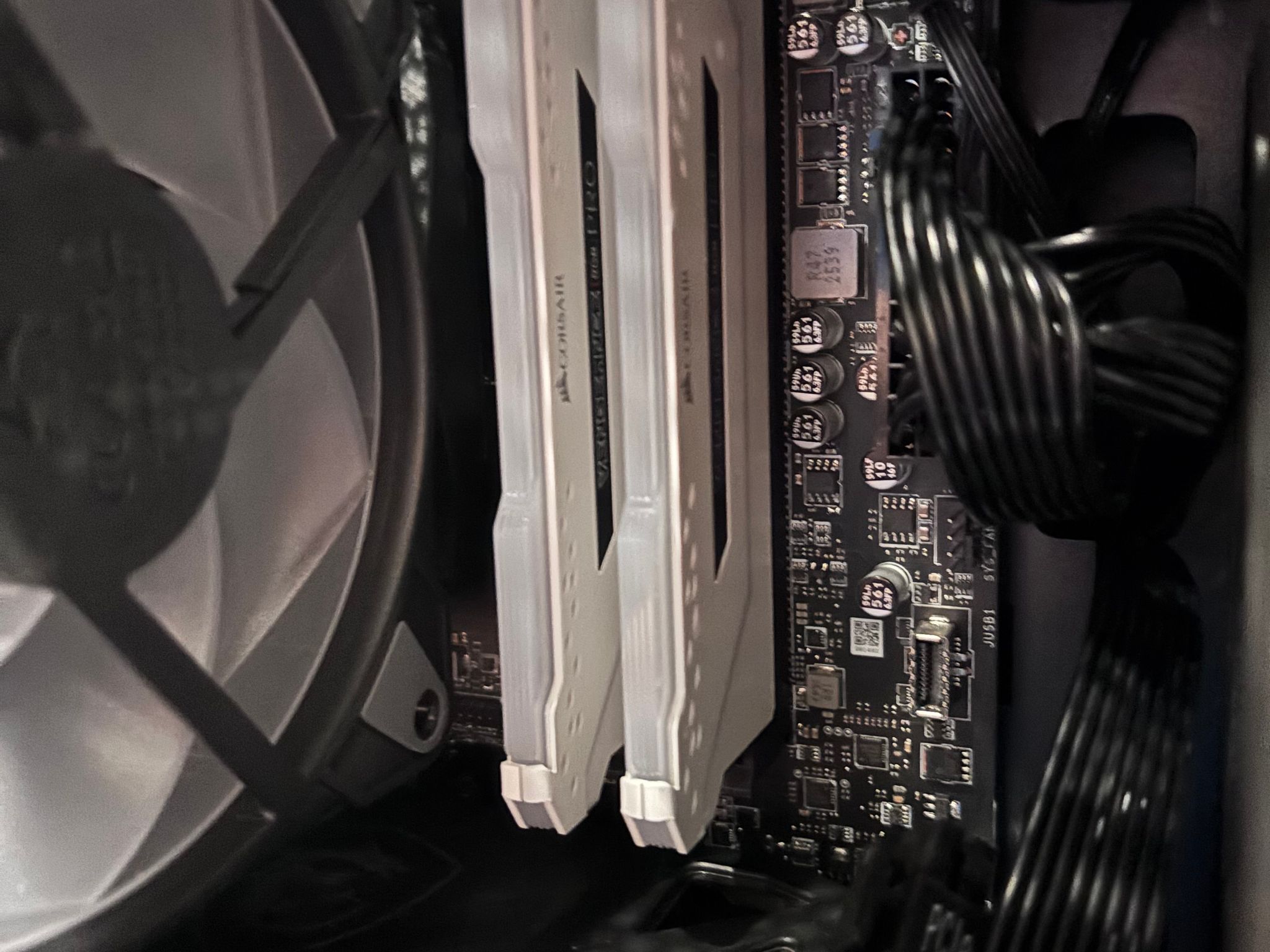 RX 6600 Gaming PC | Ryzen 5 3600 | 16GB DDR4 | 1TB NVME SSD | WiFi