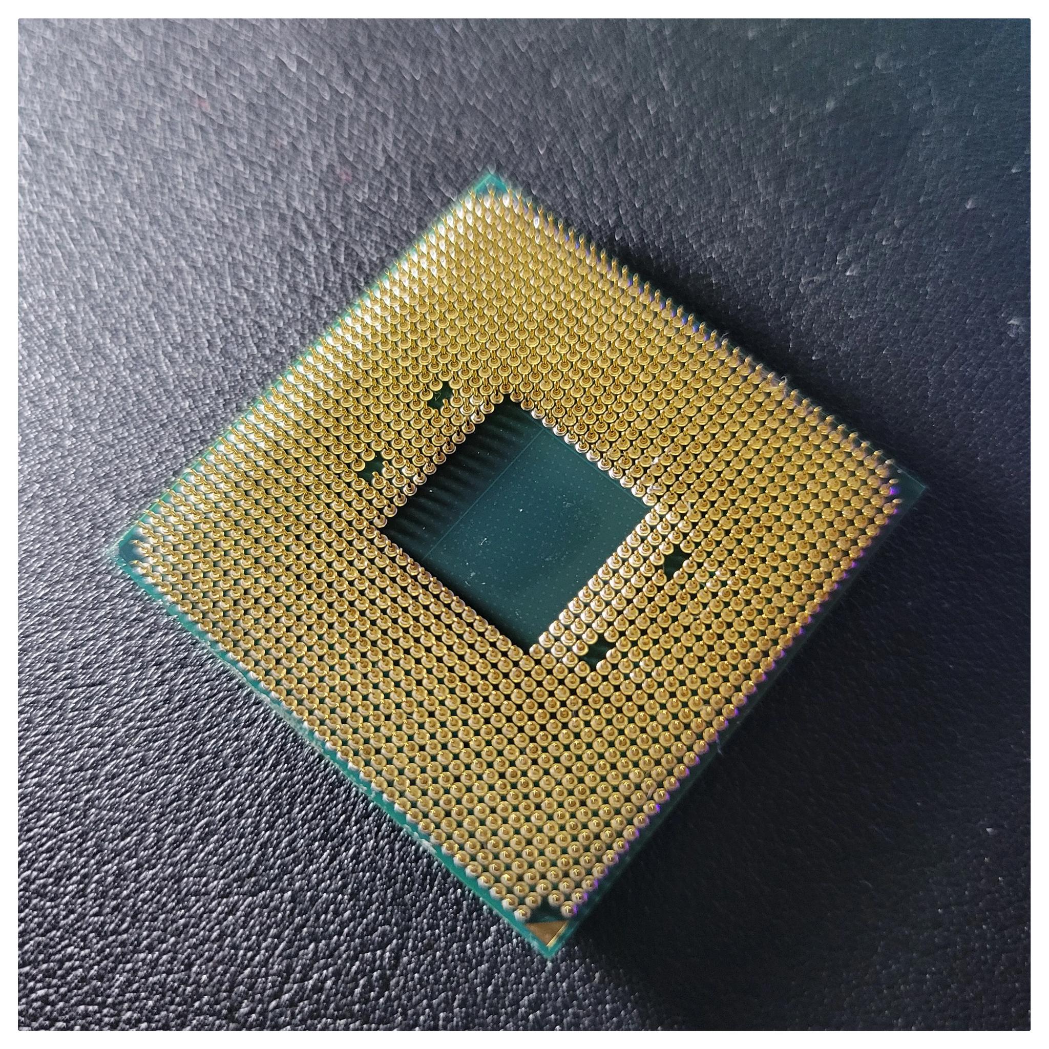AMD Ryzen 7 3700X