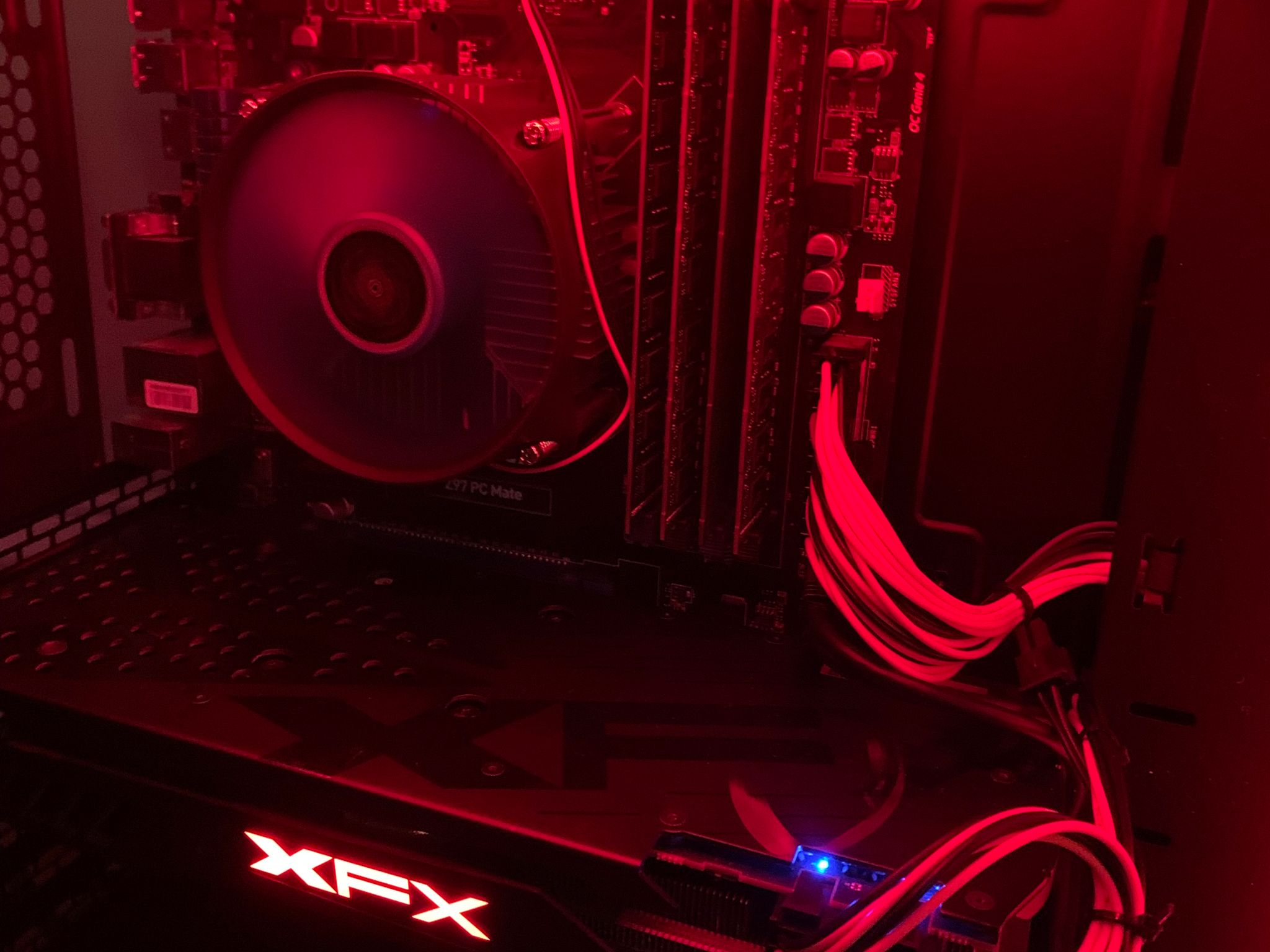 STREAMING/GAMING/EDITING RX 580 RGB INTEL i5-4690K OC 16GB RAM 500GB SSD ATX CUSTOM WINDOWS VALUE PC