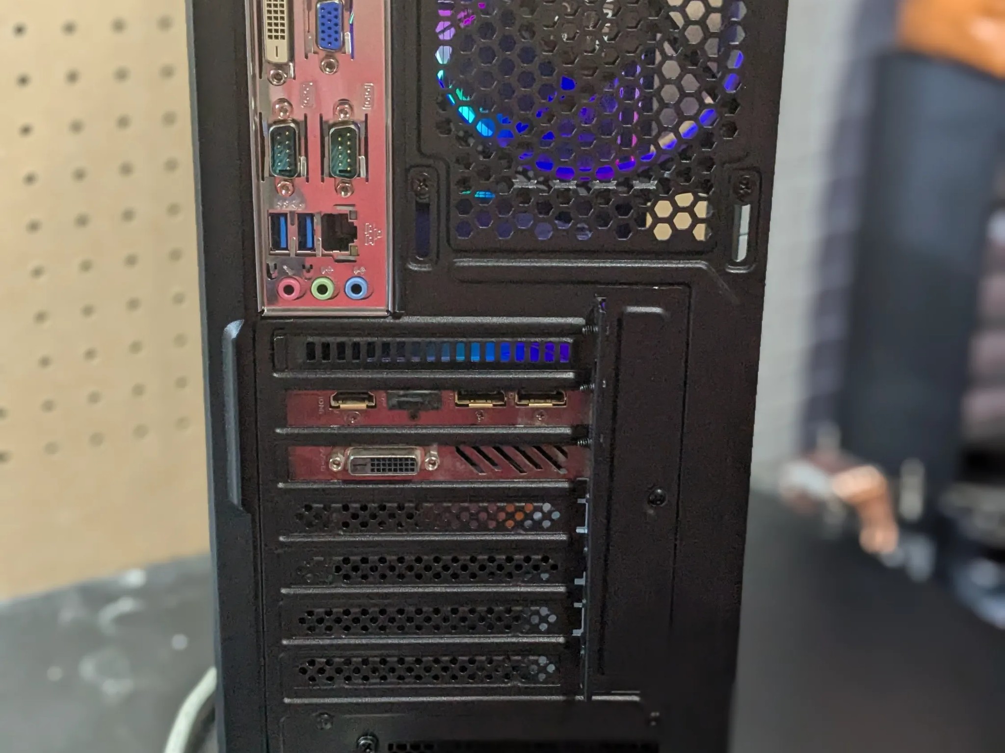 120 FPS Fortnite | 180 Day Warranty | Xeon (Same as i7) , 16GB RAM, 480GB SSD, RX 570 4GB, RGB