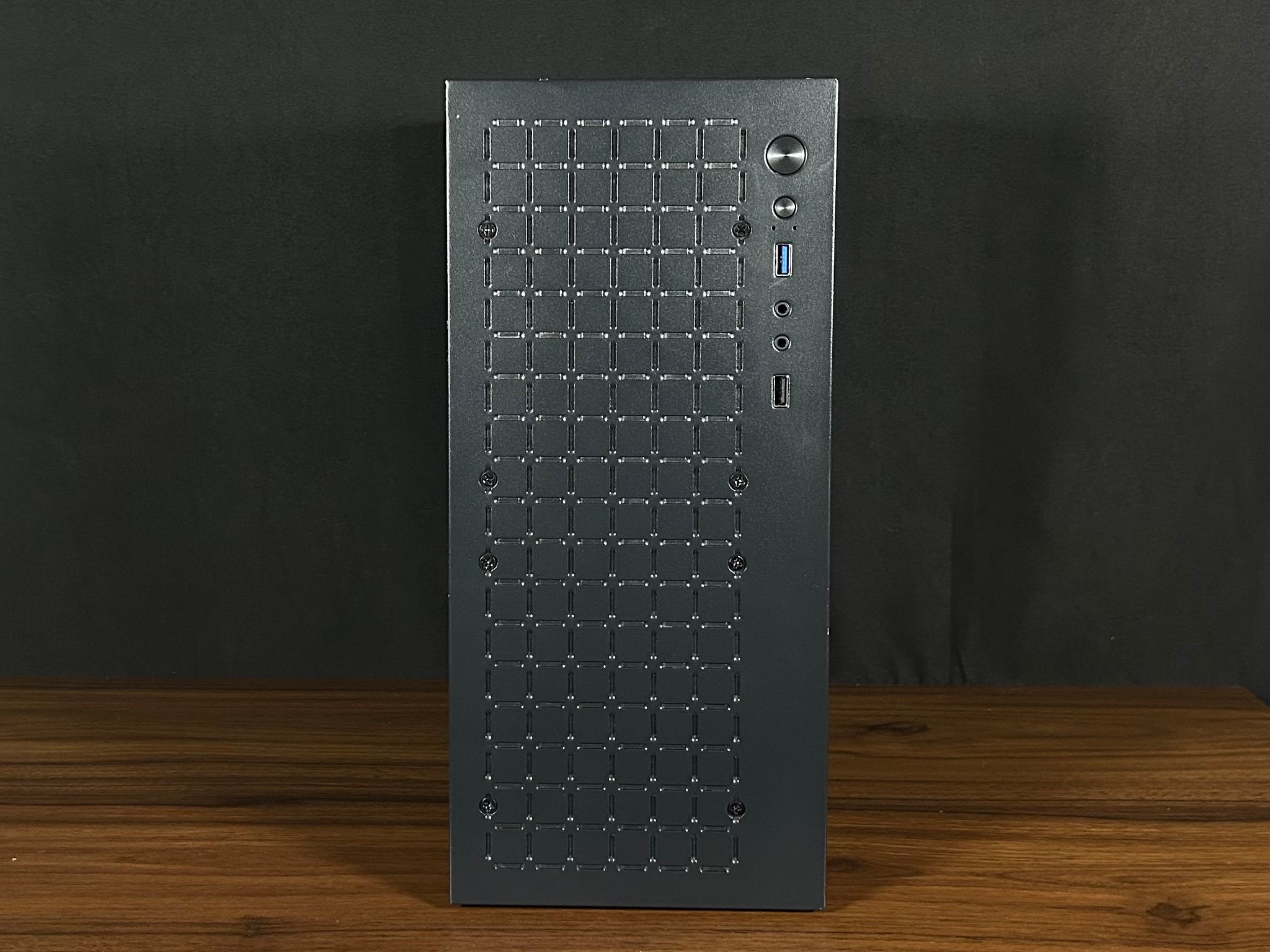 Custom Gaming PC - Radeon RX 5600 XT | Ryzen 5 2600 | 16GB DDR4