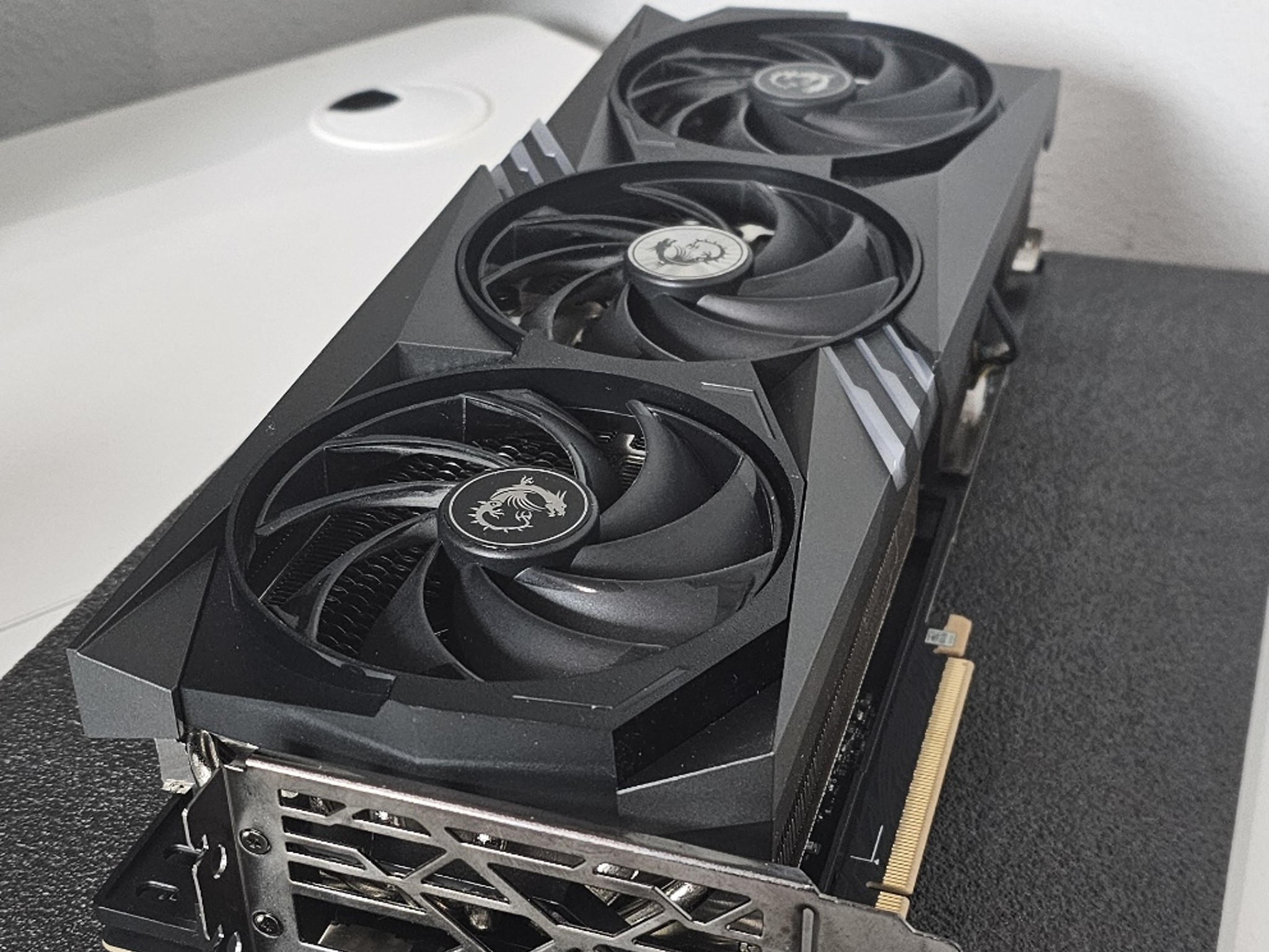 RTX 4090 Gaming X Trio