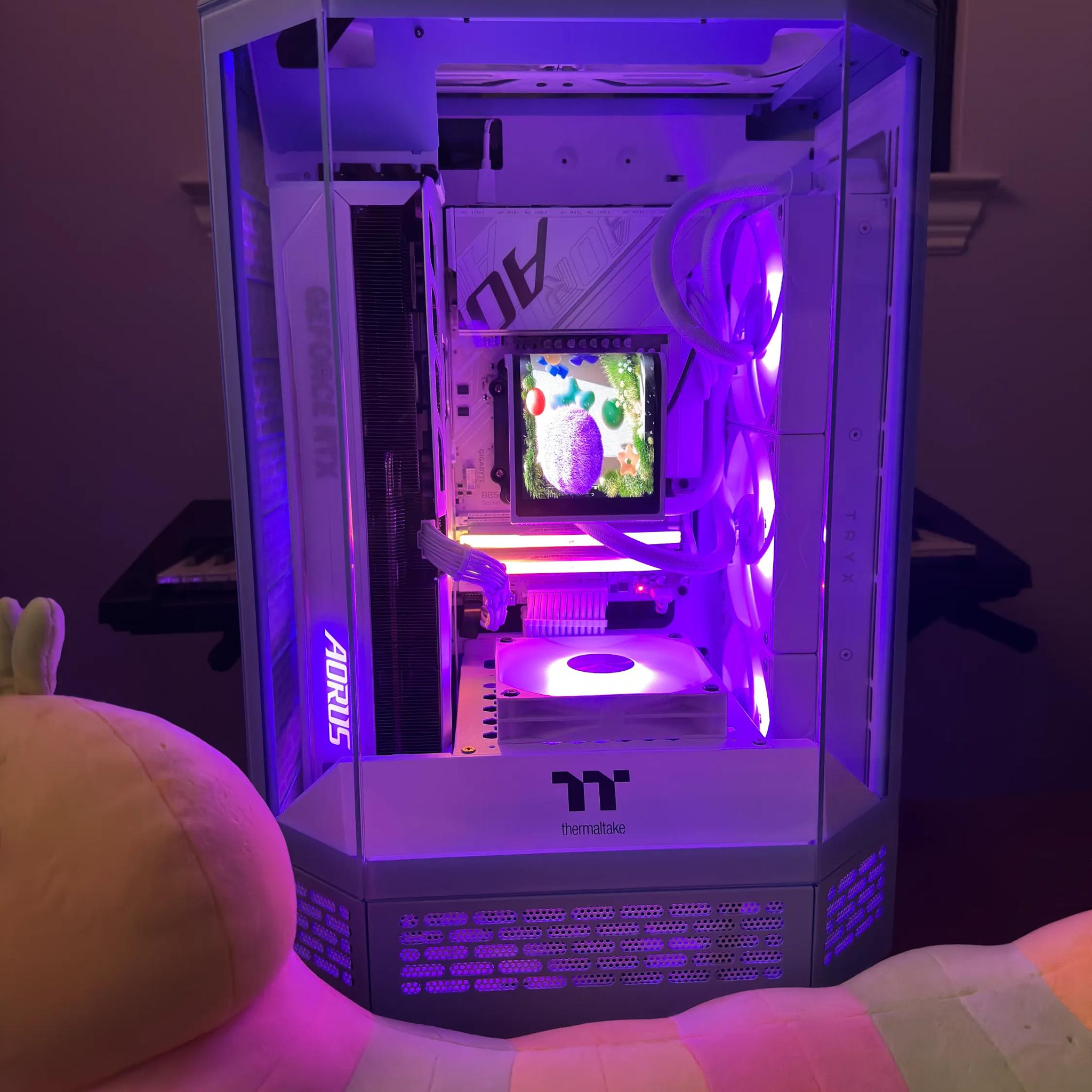 Hydrangea Blue 7800x3d Aoursmaster white RTX 5080 TRYX AIO