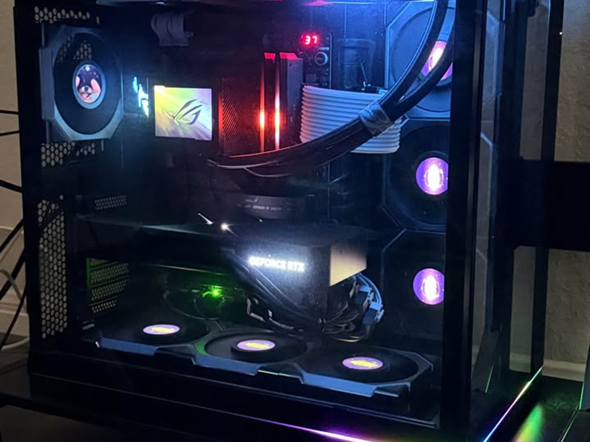RTX 5090 FE / Ryzen 9 9950X3D Ultimate Gaming PC – 64GB Dominator Titanium – ROG Strix X870E – Lian