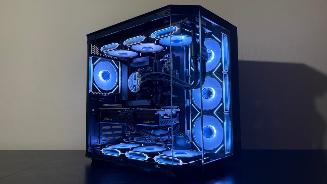 RX 9070 XT | Ryzen 7 9800X3D | 32GB DDR5 RAM | 1TB SSD | 850W PSU