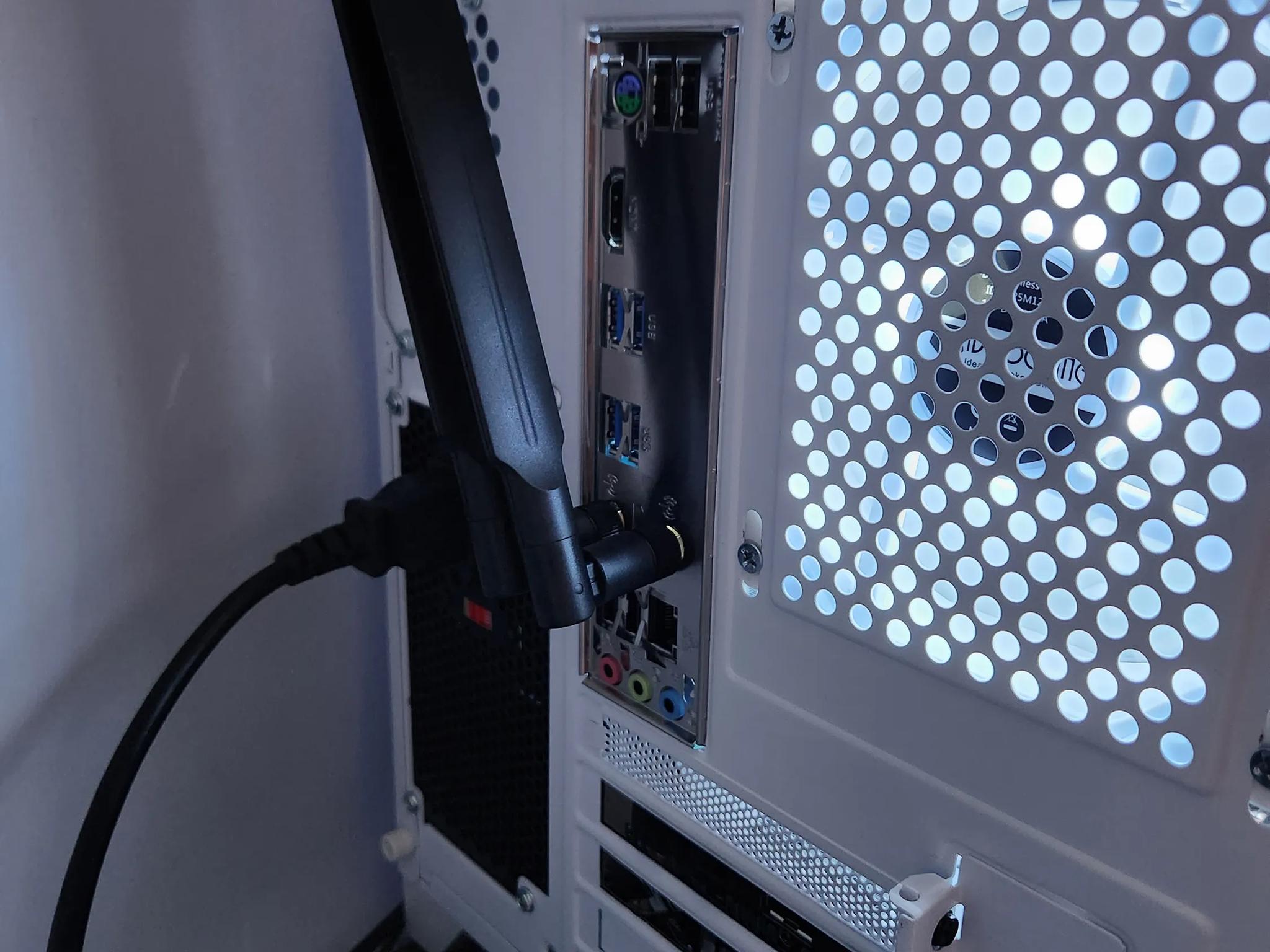 Liquid Cooled Frosty Rig Ryzen 5 / 32GB / 2TB / RX6600