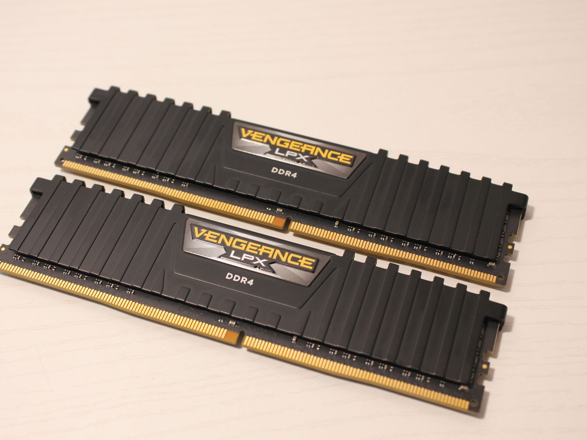 16GB | Corsair Vengeance LPX | DDR4 | 3200MHz | CL16
