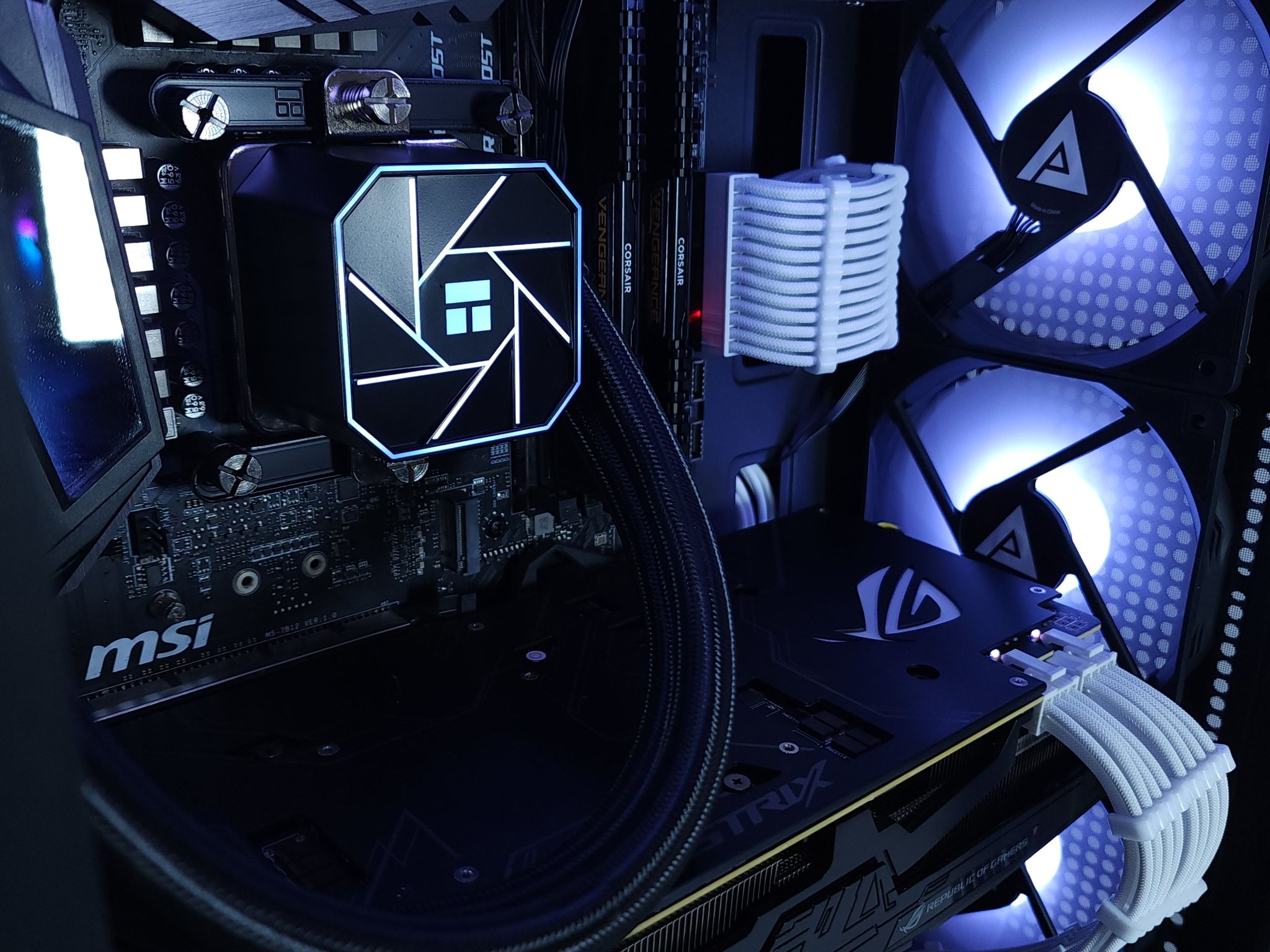 🤍RTX 2080Ti●Core i9 9900K●1440p Gaming Computer