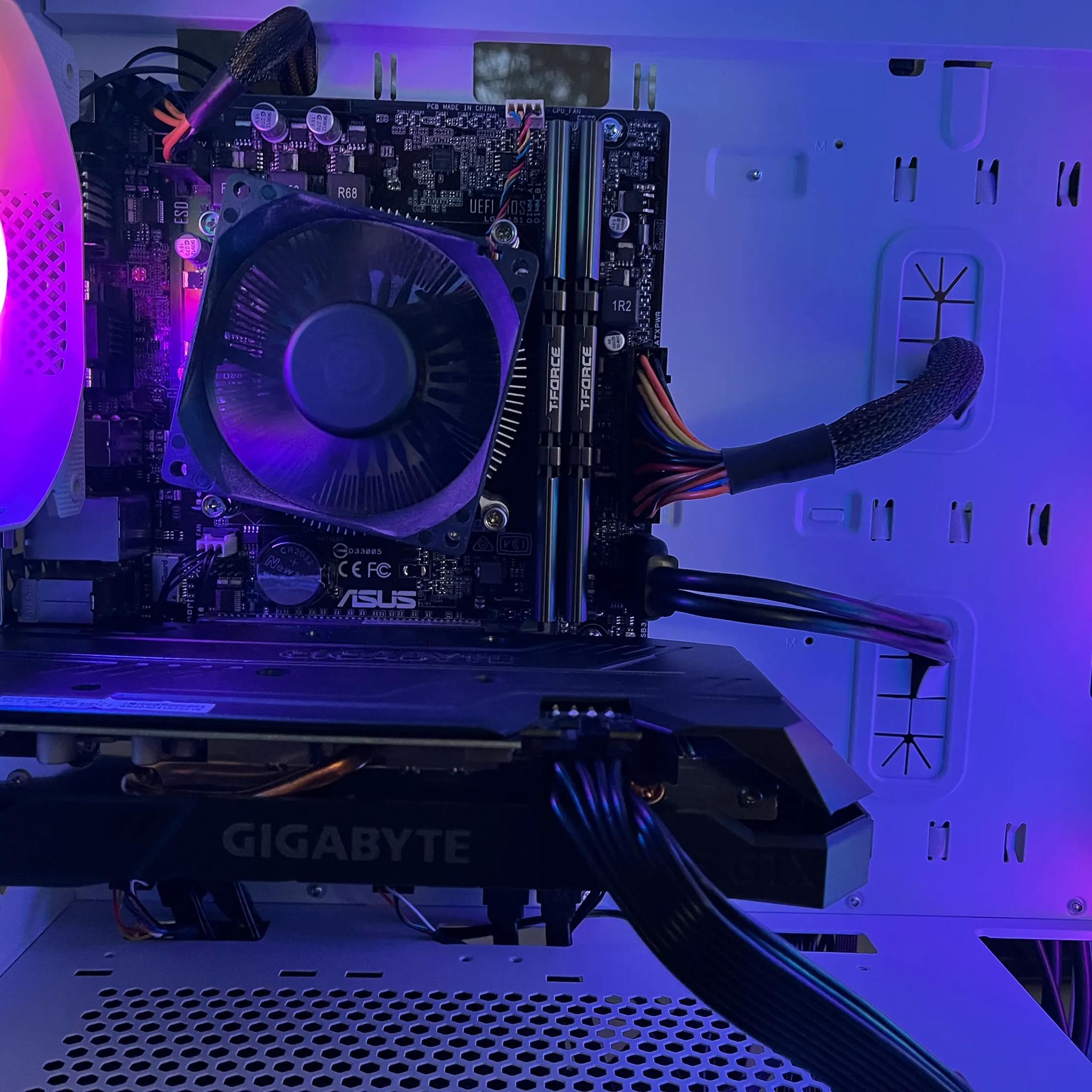GTX 1660 / Intel I5 | WIFI | 16GB Ram | 1TB HDD + SSD | Windows 10 Activated