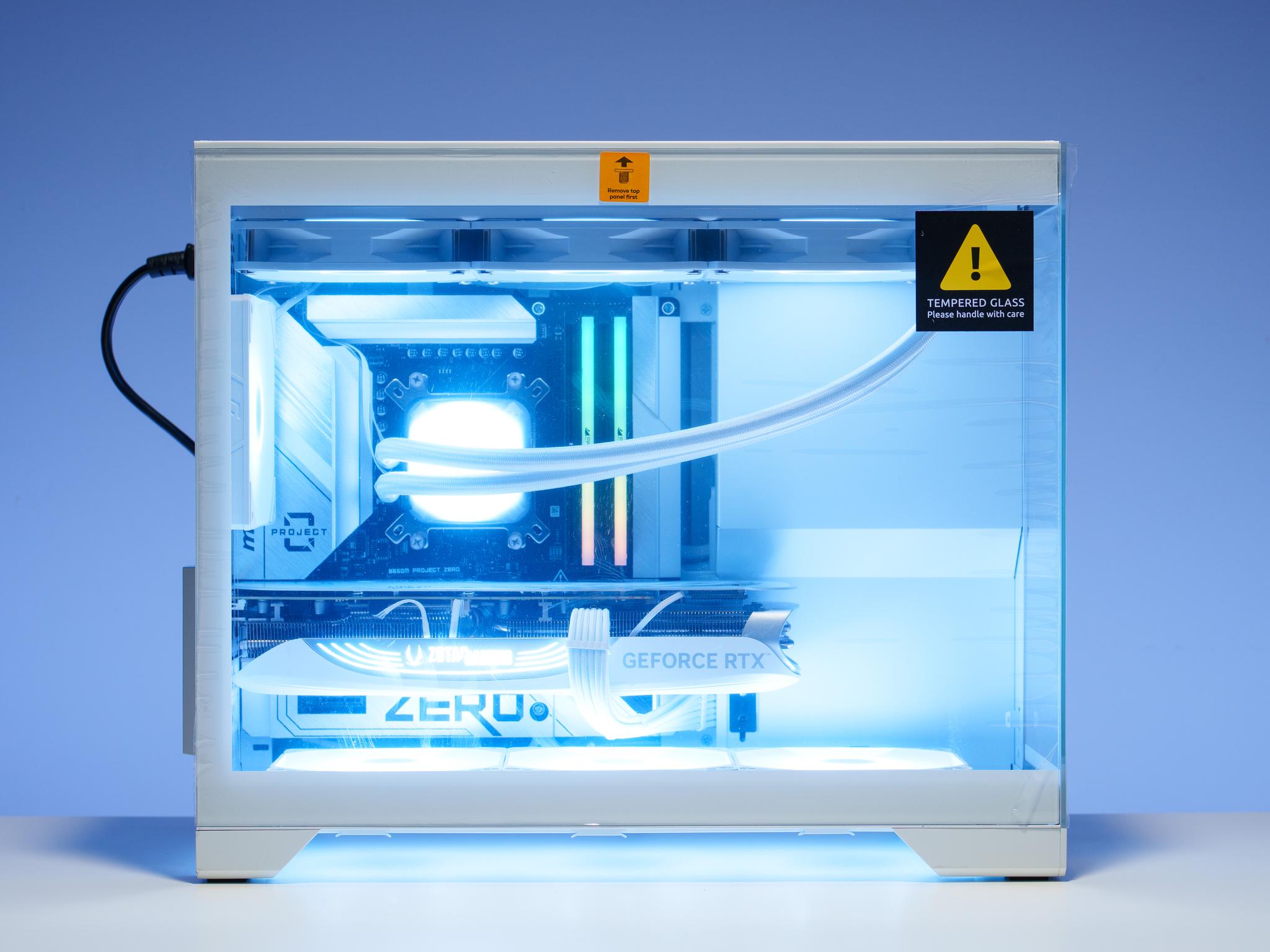 White Gaming PC | Ryzen 7600X3D + RTX 4070 Ti Super | 32GB DDR5 | 2TB m.2 drive