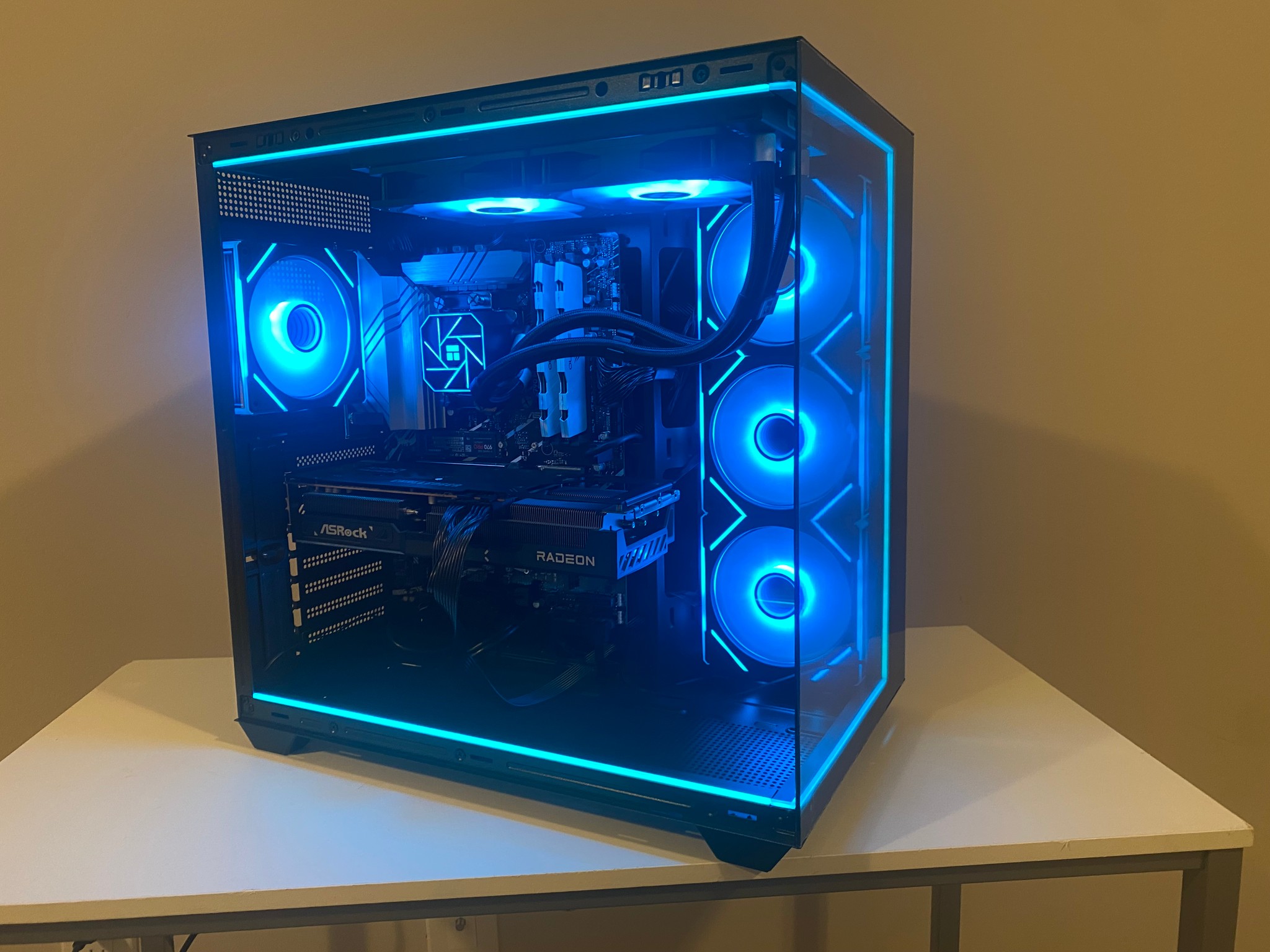 High-End Gaming PC | i9-14900K | RX 9070 16GB | 64GB DDR5 | 1TB NVMe + 1TB HDD | WiFi + Bluetooth