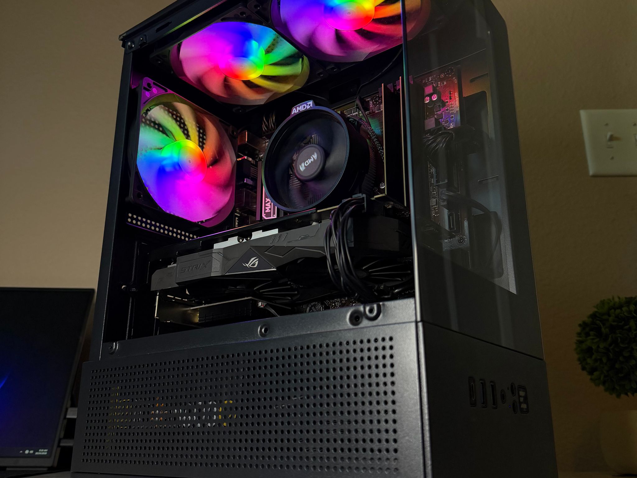 rx 580 8gb | Ryzen 5 3600 | 1.2tb | 16gb ram| gaming pc