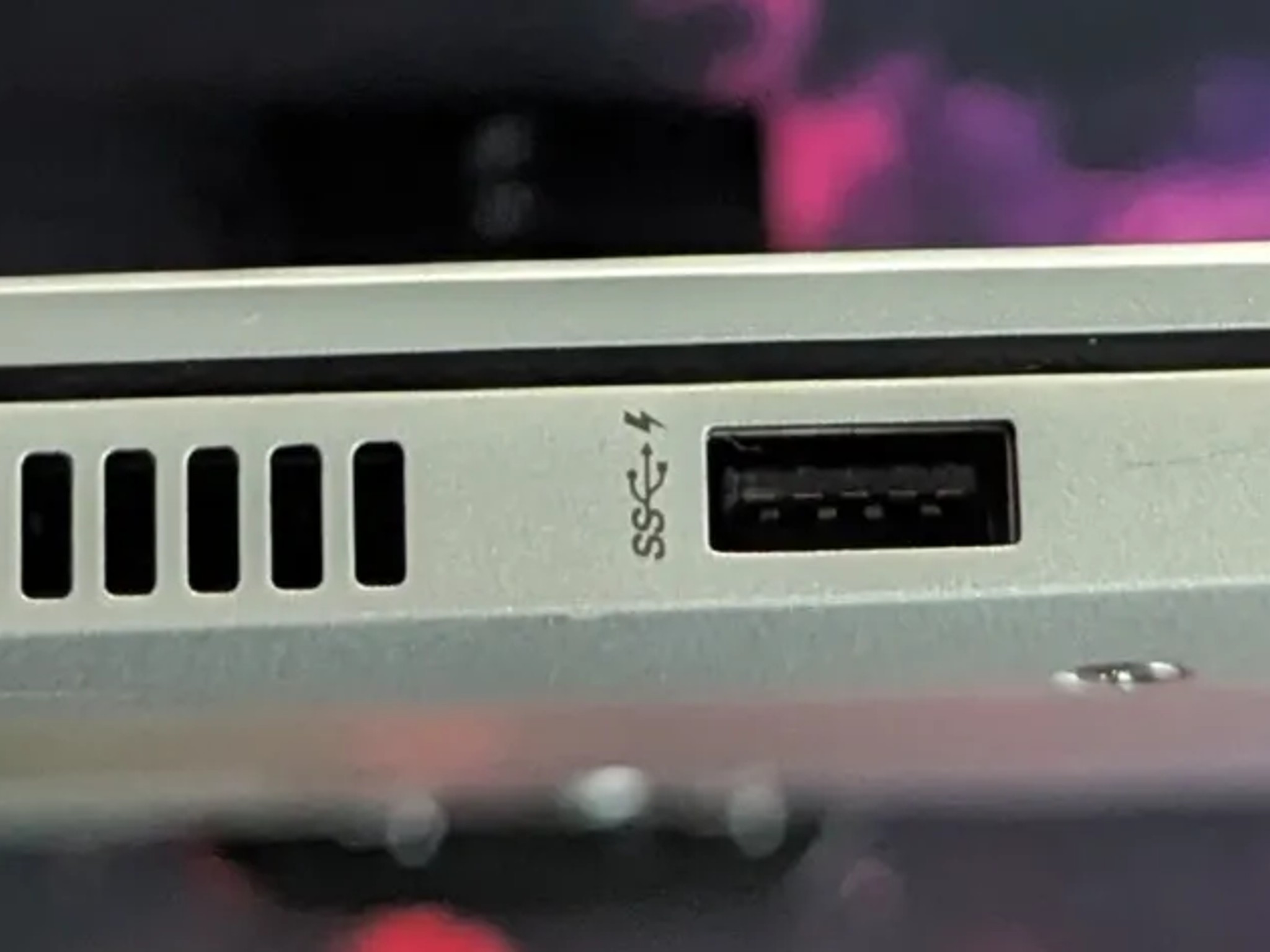 HP Elitebook 850 G6 15.6 inch Laptop With Docking Station