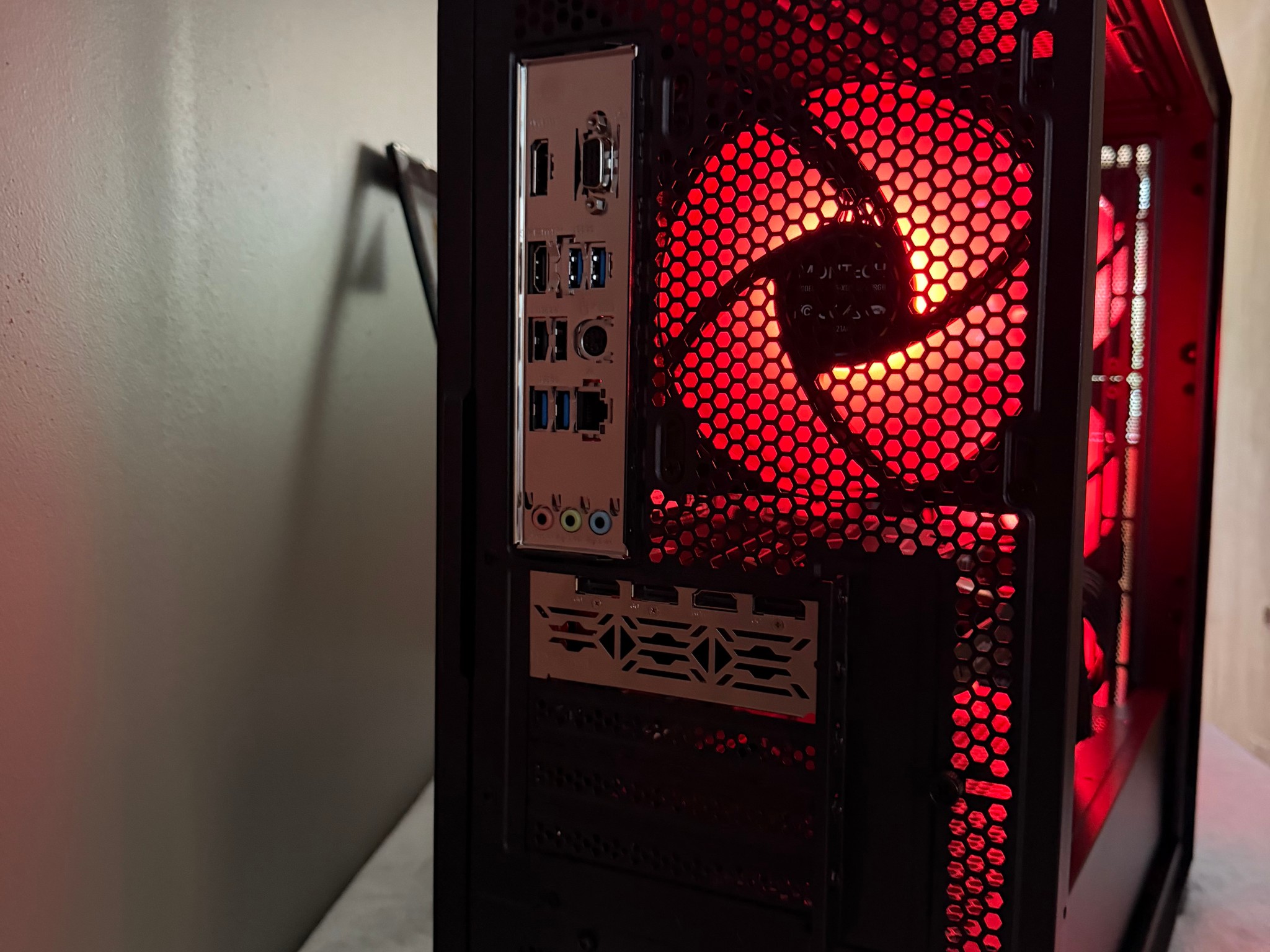 Radeon RX 6600 Custom Gaming PC - Ryzen 5 3600, 512GB NVMe SSD