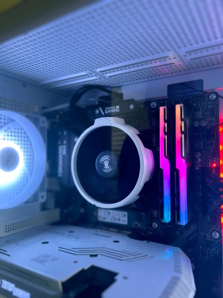🔥ULTIMATE WHITE RGB GAMING PC – Ryzen 5 + RTX 3070 | 1TB SSD | READY TO GAME! 🔥