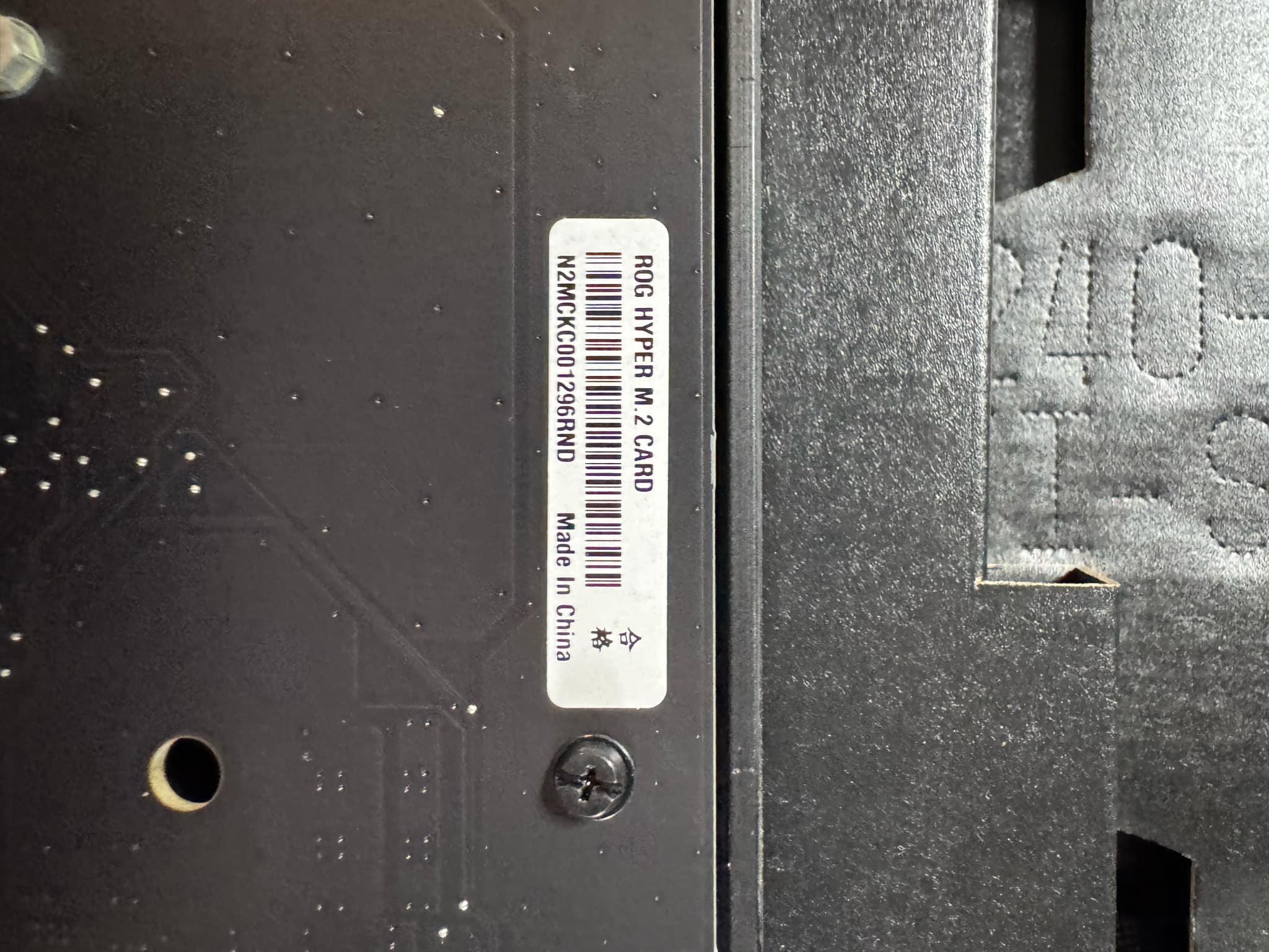 ASUS ROG HYPER M.2 PCIe Card - Gen5 PCIe Ready (2 x M.2 Expansion)