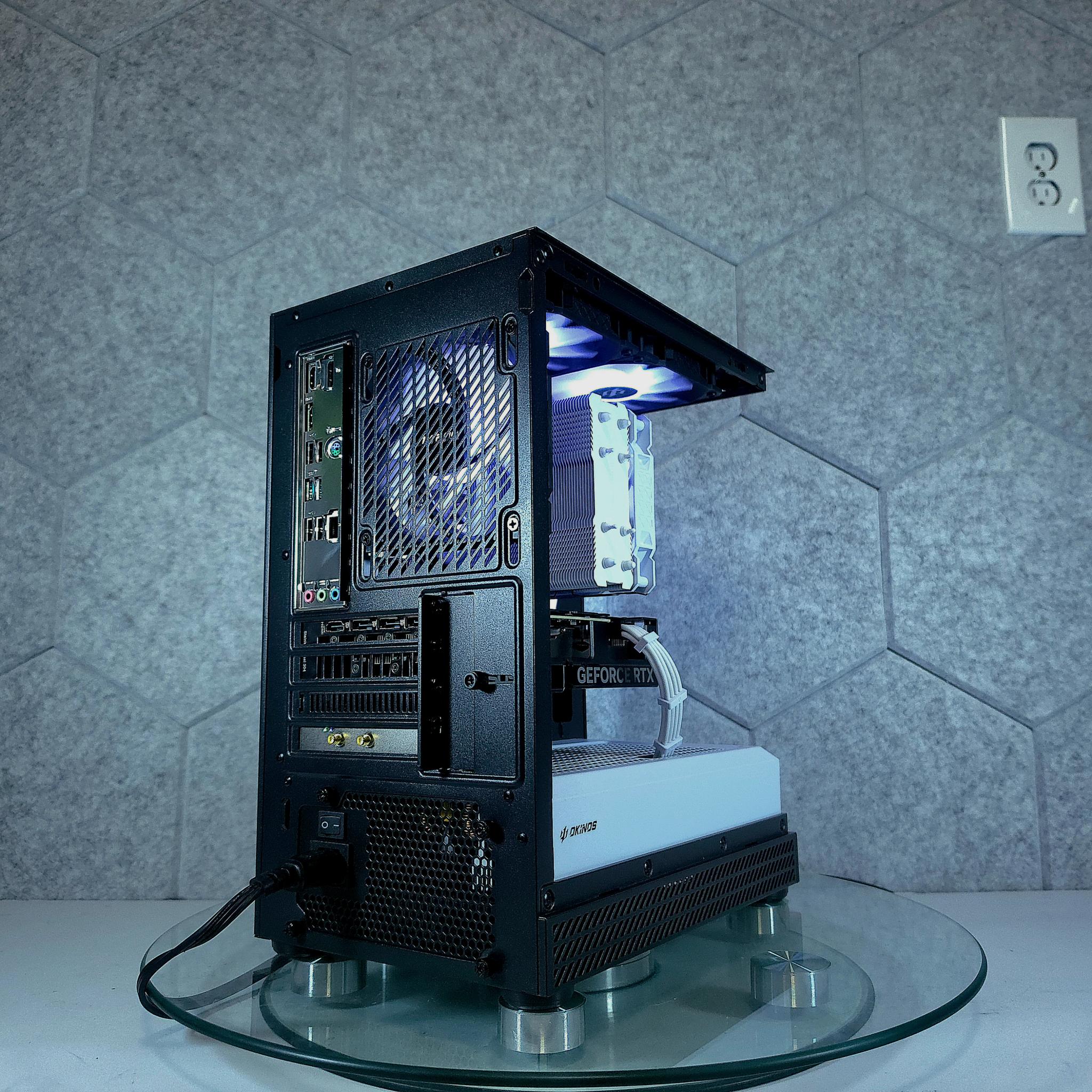 ASUS RTX 4070 🖤 Core i7 14700F