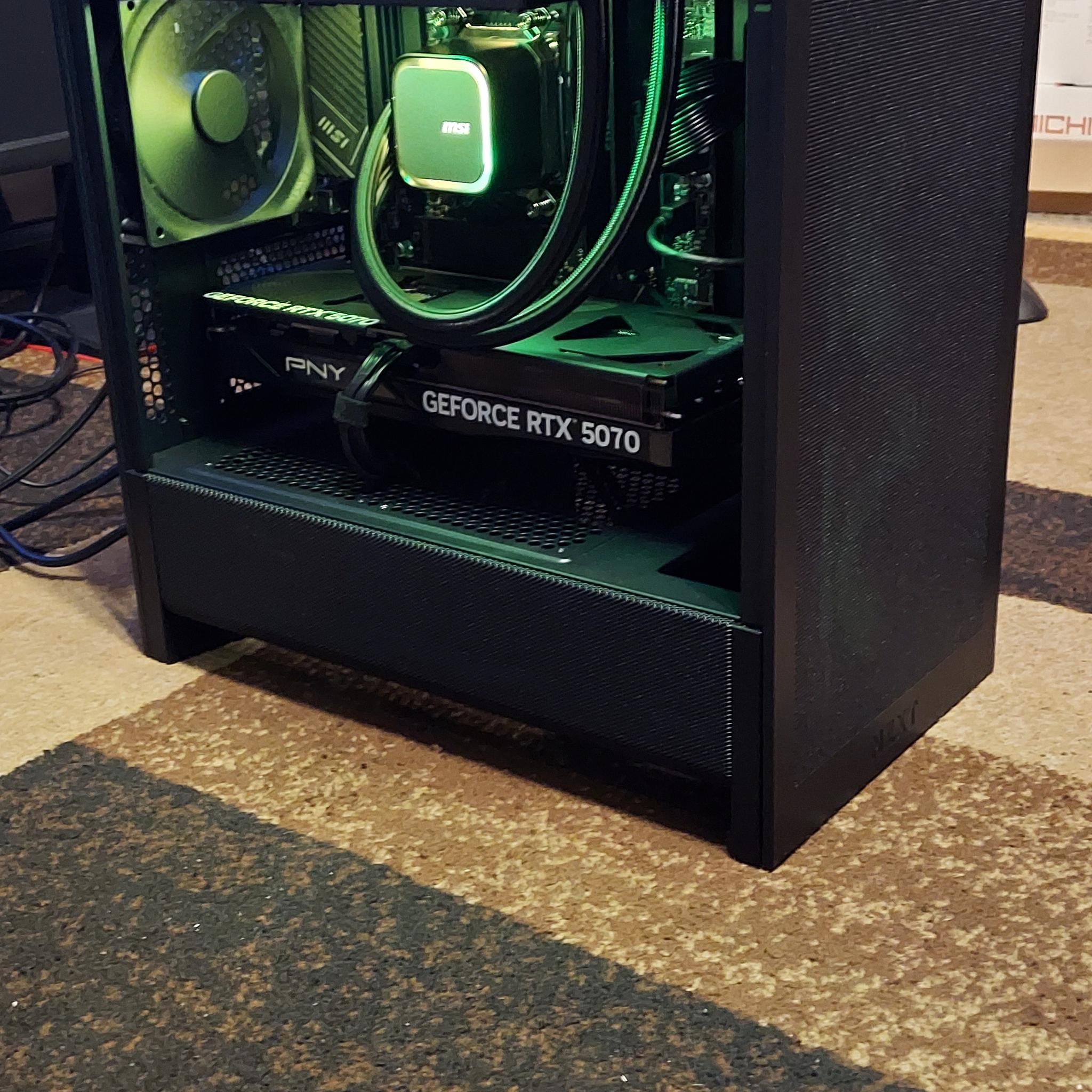 Ryzen 7700/RTX 5070 Gaming PC