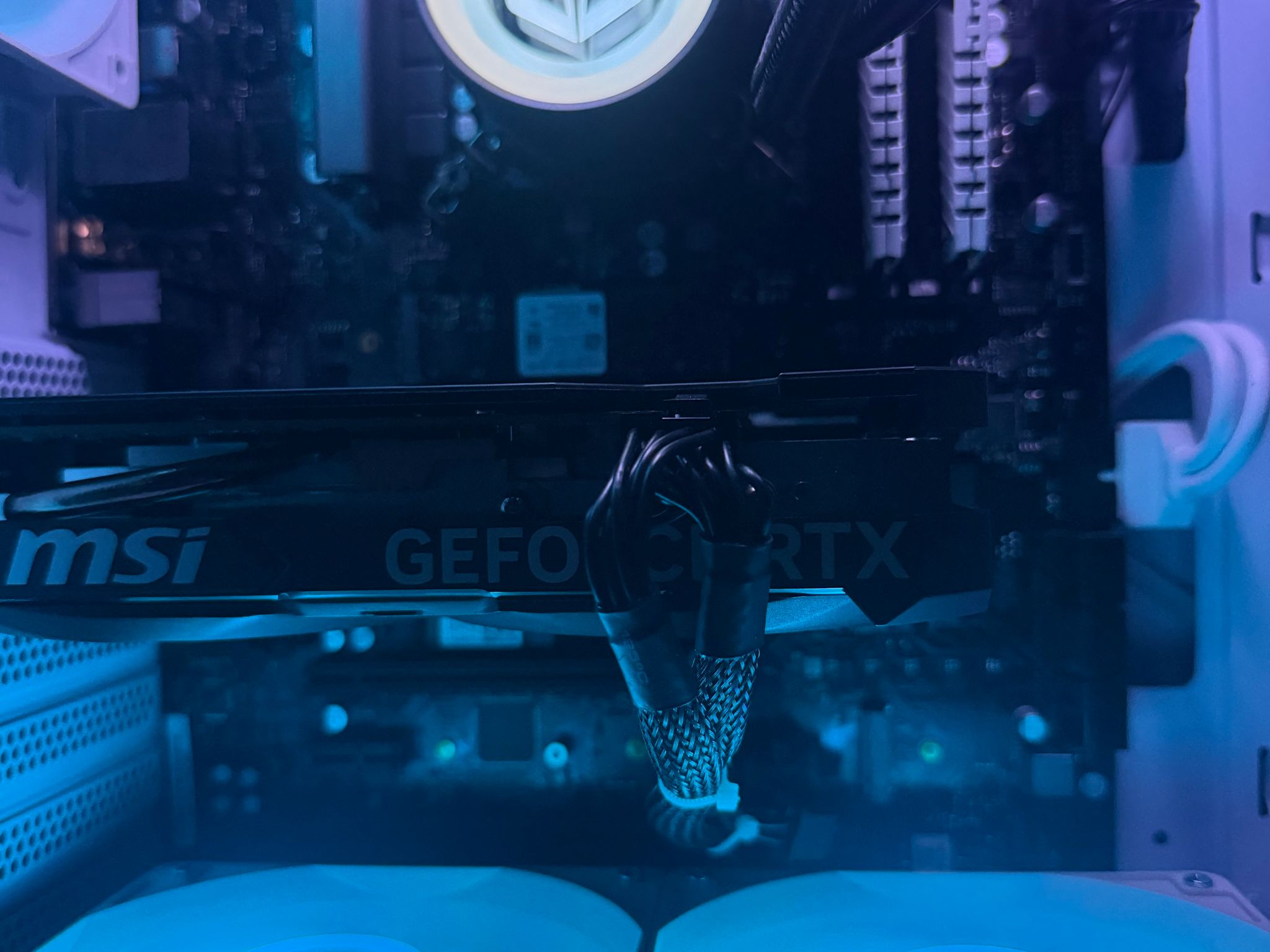 ⚫️OREO⚪️BEAST⚫️ | I7 11700KF | NVIDIA 4060 | 16GB DDR4 | 1TB SSD | BT/WIFI