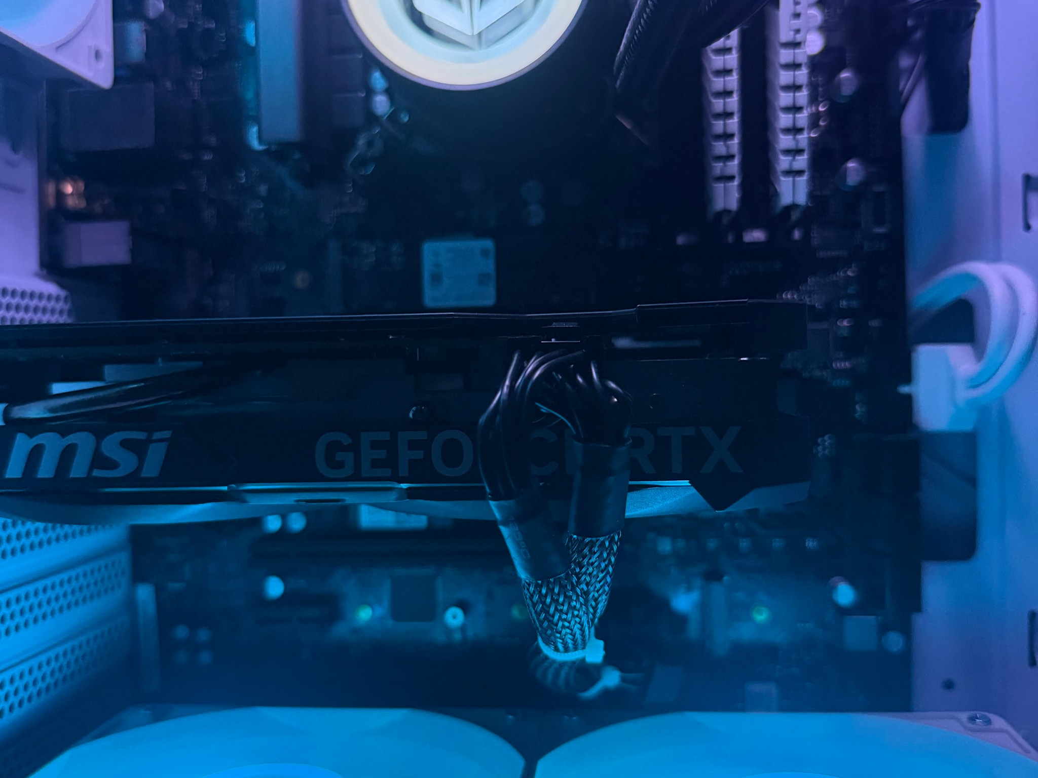 ⚫️OREO⚪️BEAST⚫️ | I7 11700KF | NVIDIA 4060 | 16GB DDR4 | 1TB SSD | BT/WIFI