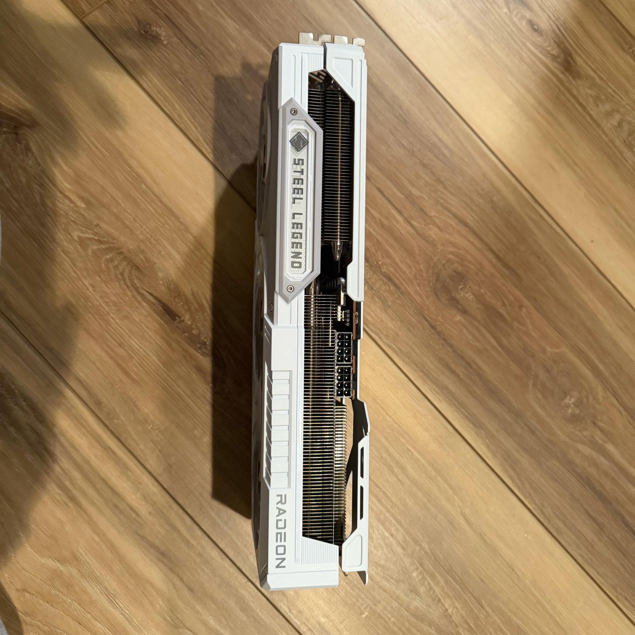 ASRock Steel Legend White RX 9070 XT 16GB
