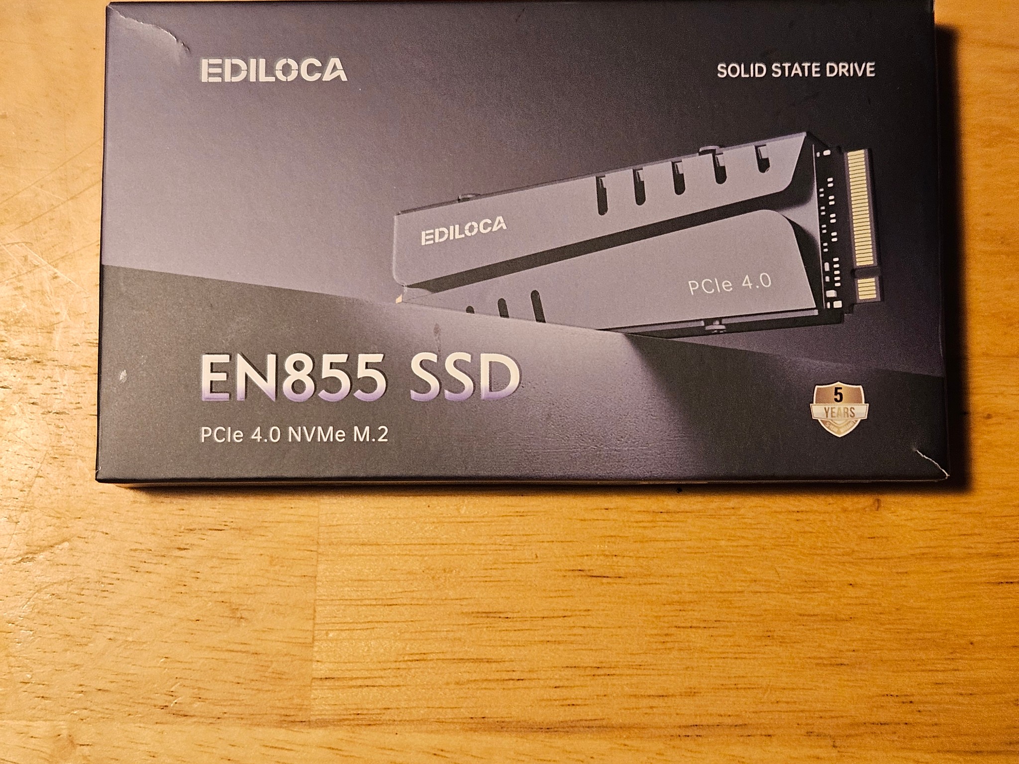 Ediloca EN 855 4TB SSD with DRAM Cache and Heatsink