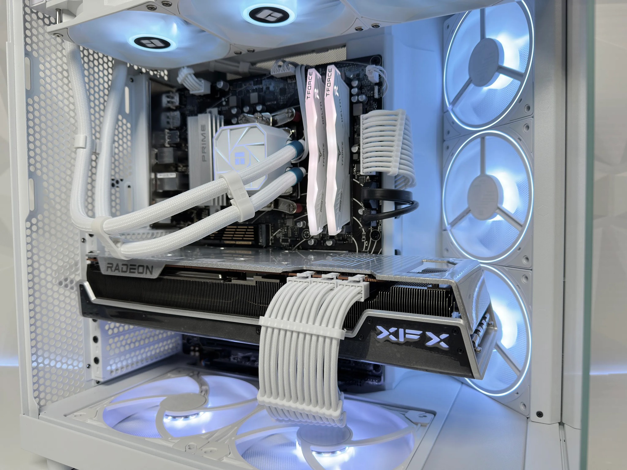 🥇🏆 Extreme Liquid Cooled Gaming PC🧊AMD RX 7900 XTX 24GB🧊Ryzen 7 7700X🧊32GB DDR5🧊2TB NVME SSD