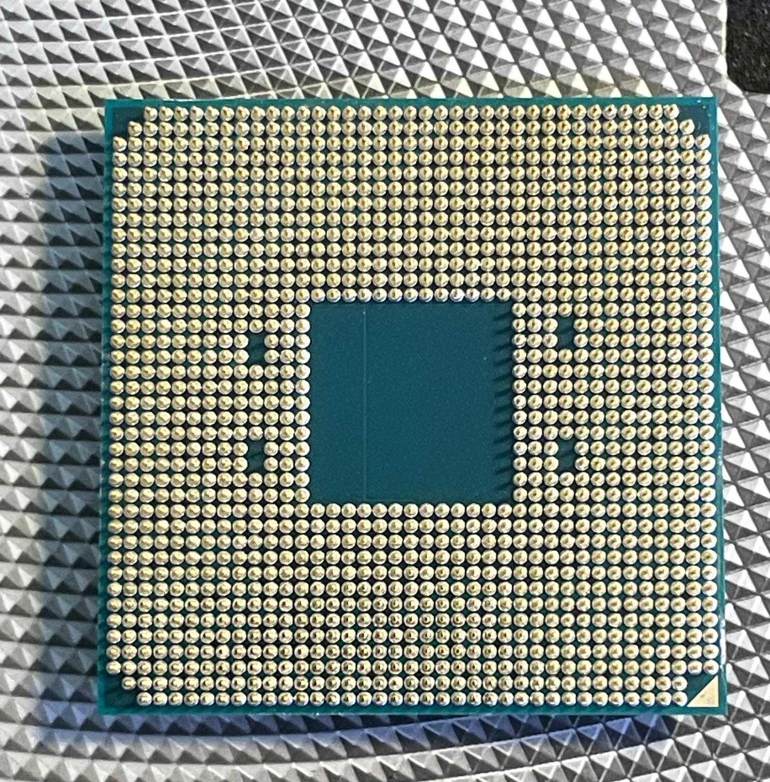 AMD Ryzen 9 3900X - 3.8Ghz