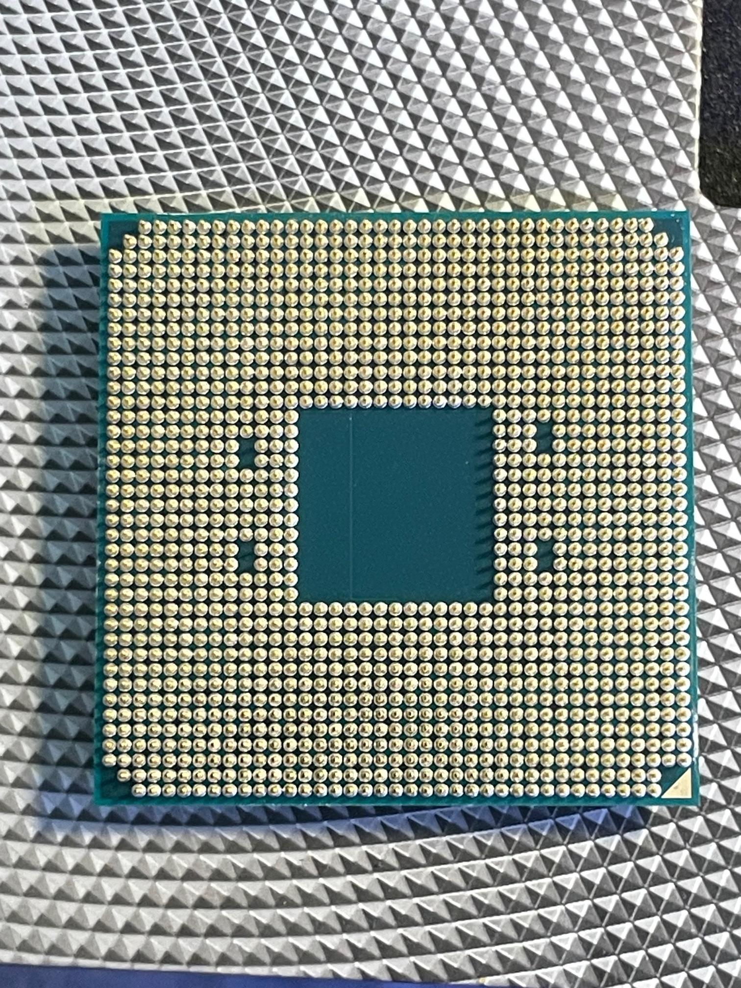 AMD Ryzen 9 3900X - 3.8Ghz