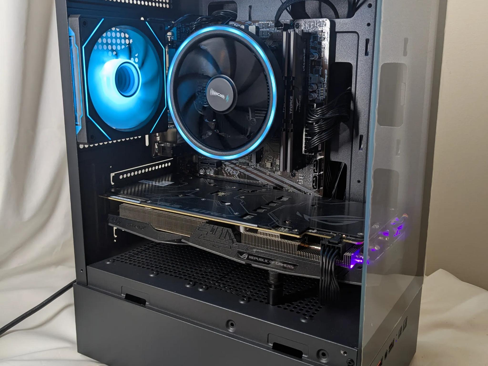 GTX 1060 6GB | Ryzen 5 2600X | 16GB DDR4 | 500 GB SATA SSD | Windows 11 home