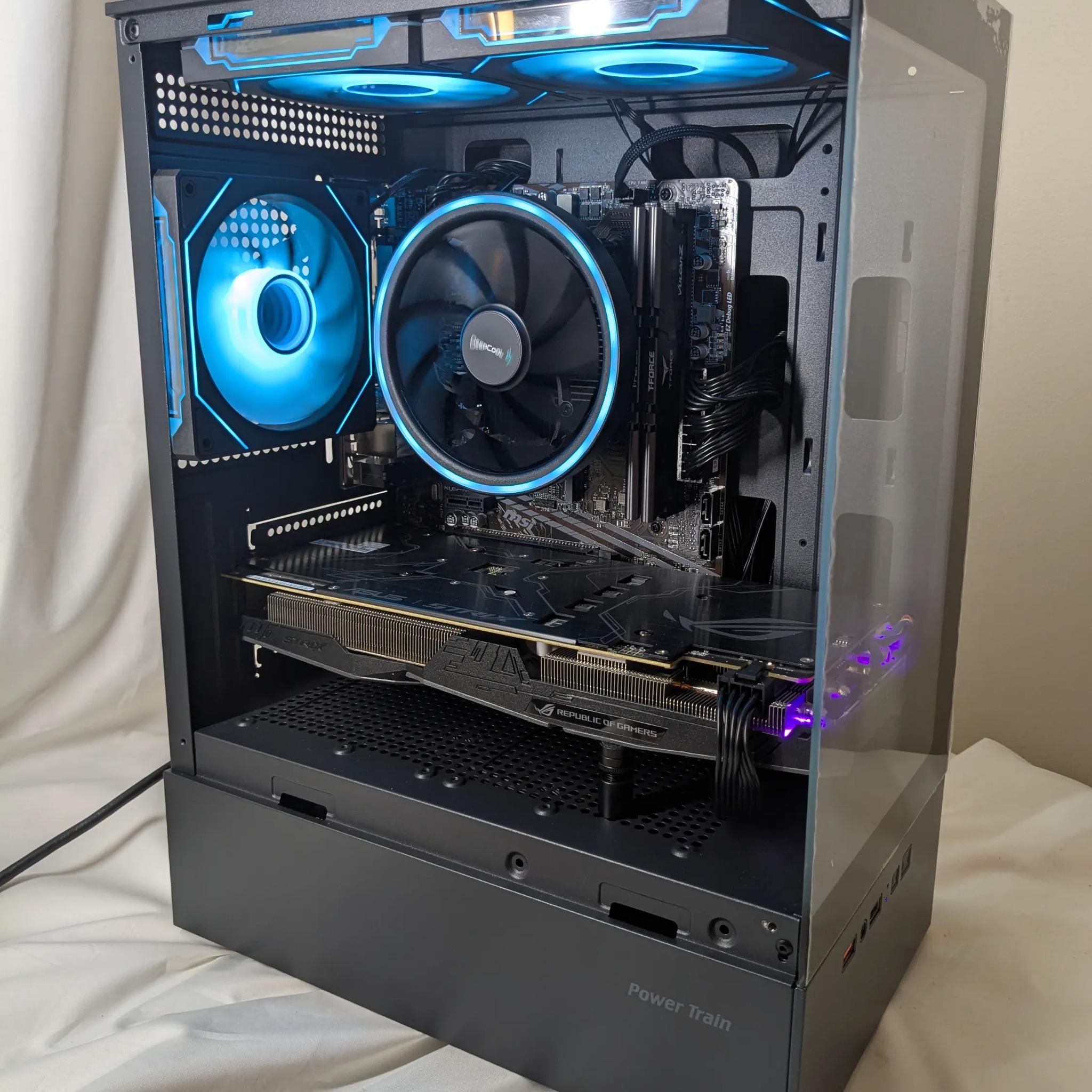 GTX 1060 6GB | Ryzen 5 2600X | 16GB DDR4 | 500 GB SATA SSD | Windows 11 home
