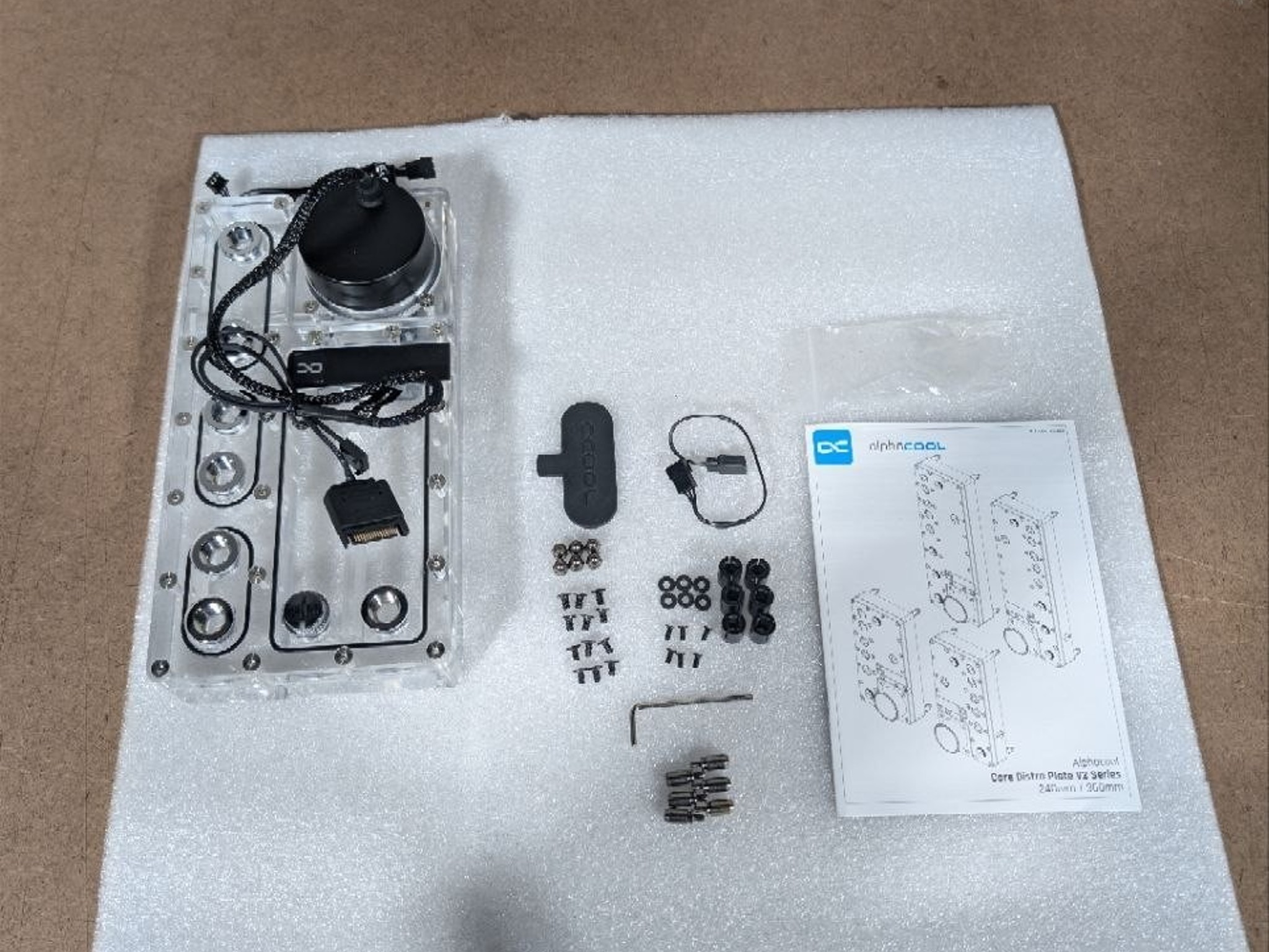 Alphacool Core Distro Plate 240 Right with VPP Pump (15478)