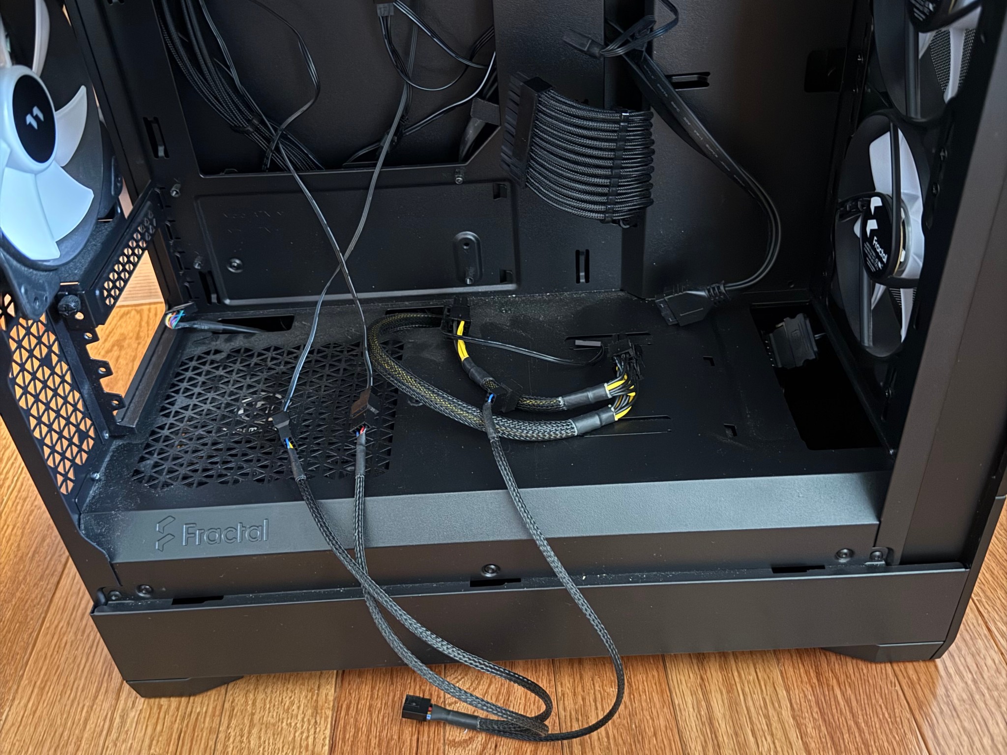 Premium High-Airflow PC Bundle: Fractal Pop Air Case + Thermaltake 80+ Gold 600W PSU + 5x RGB Fans