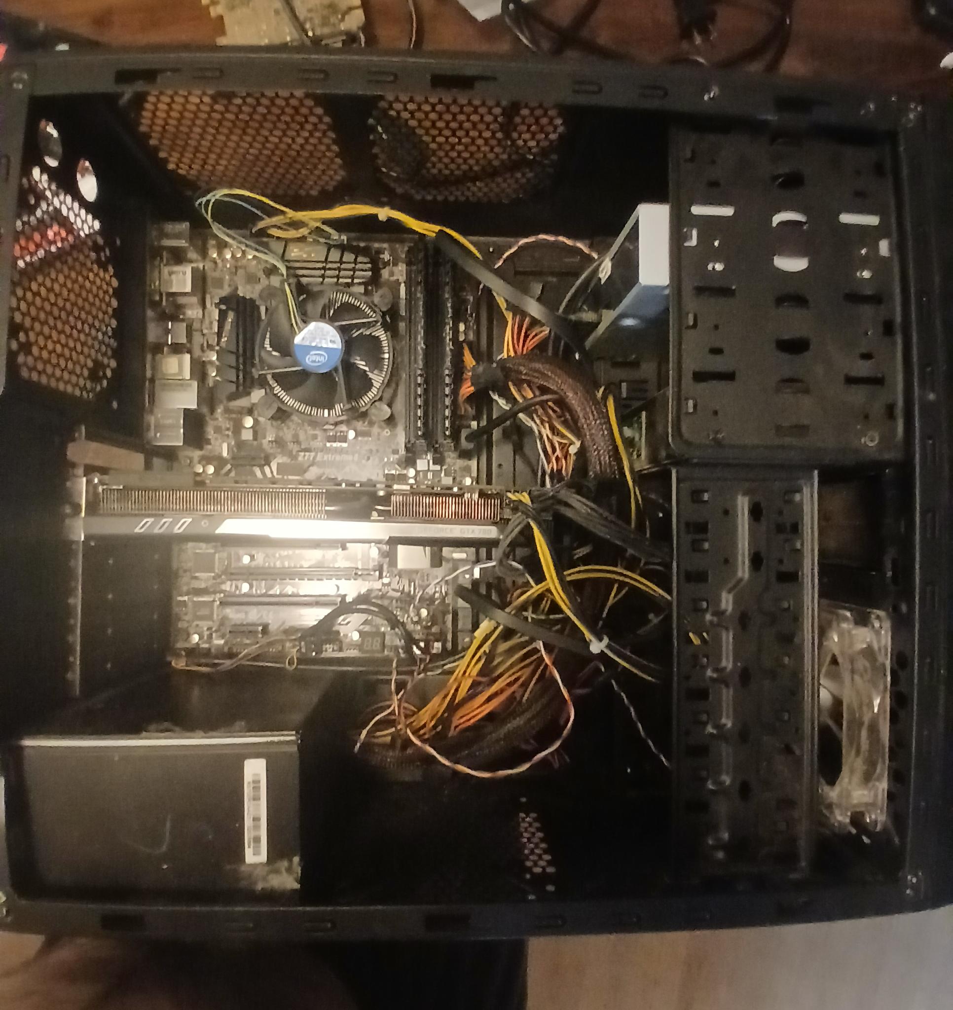 1080p 144hz 24 inch TN monitor / Intel I7 3770k / GTX 780 / 16 GB RAM