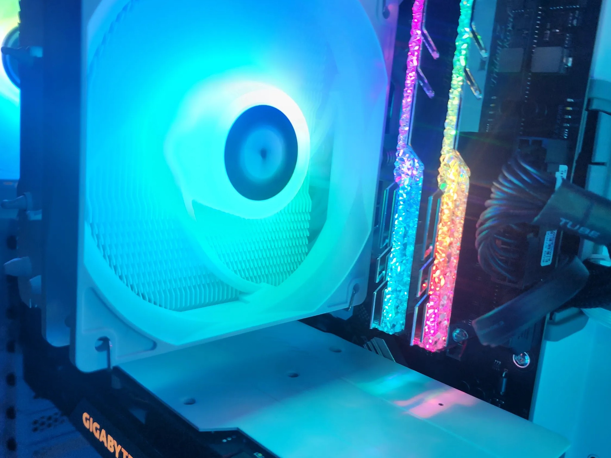 1080p / light 1440p Gaming PC (Ryzen 5600x, RX5700xt 8gb, 32gb gskil ddr4 royal, 1tb nvme)