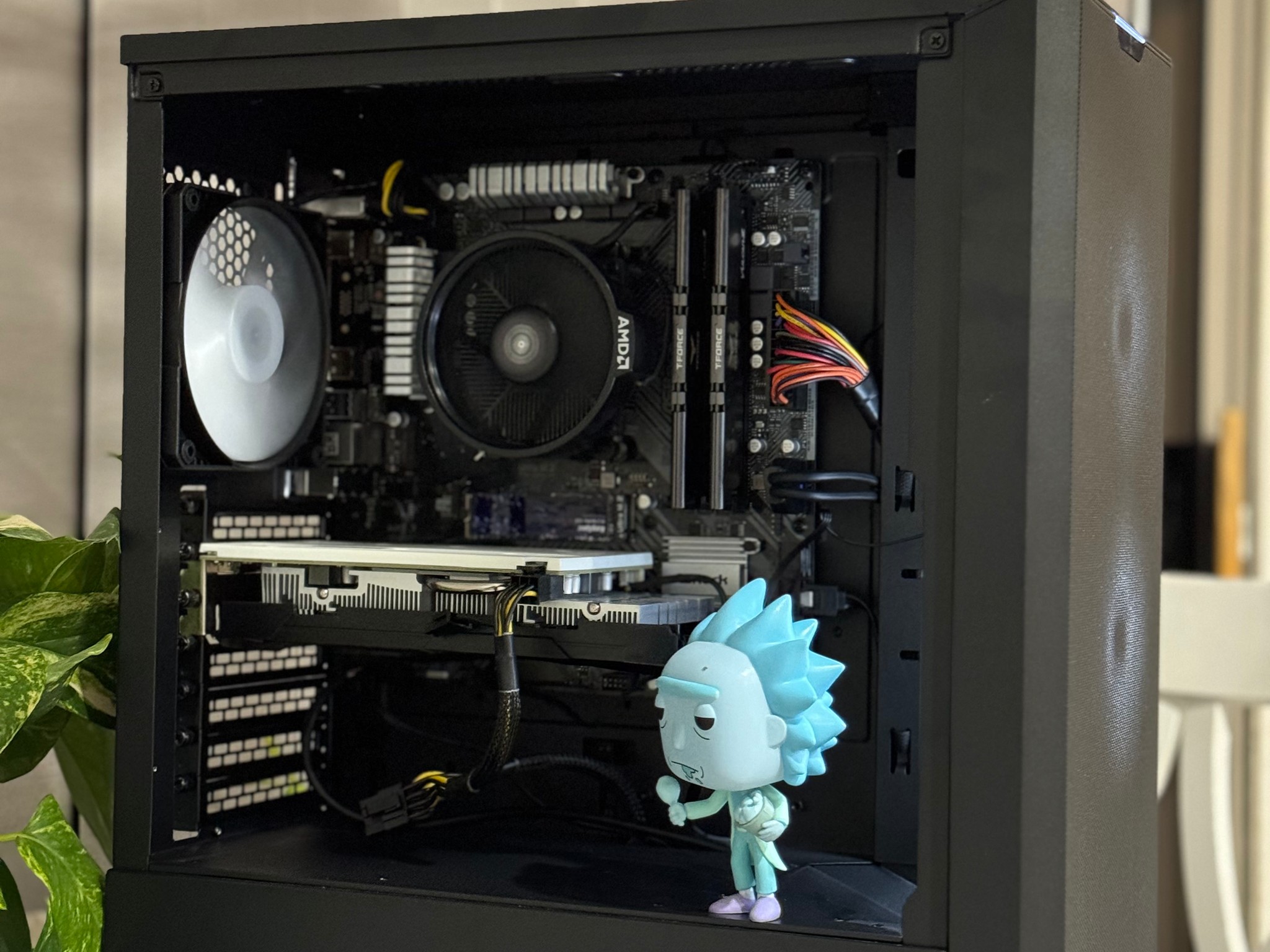 🔥Awesome 1080p budget gaming pc- Ryzen 5 / Radeon RX 580 / 1.2 Tb / 16 Gb DDR4