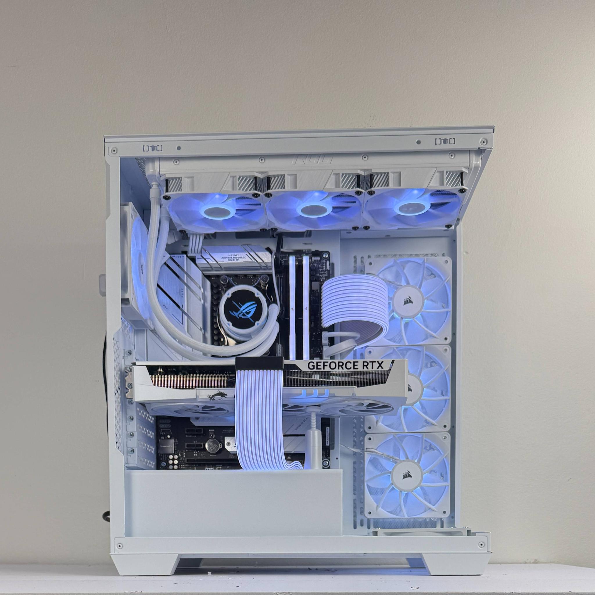 🧊Cryostorm🧊  | 1440p Streaming PC | Ryzen 7 7800X3D | MSI RTX 5070 | 32GB DDR5 6000MHz