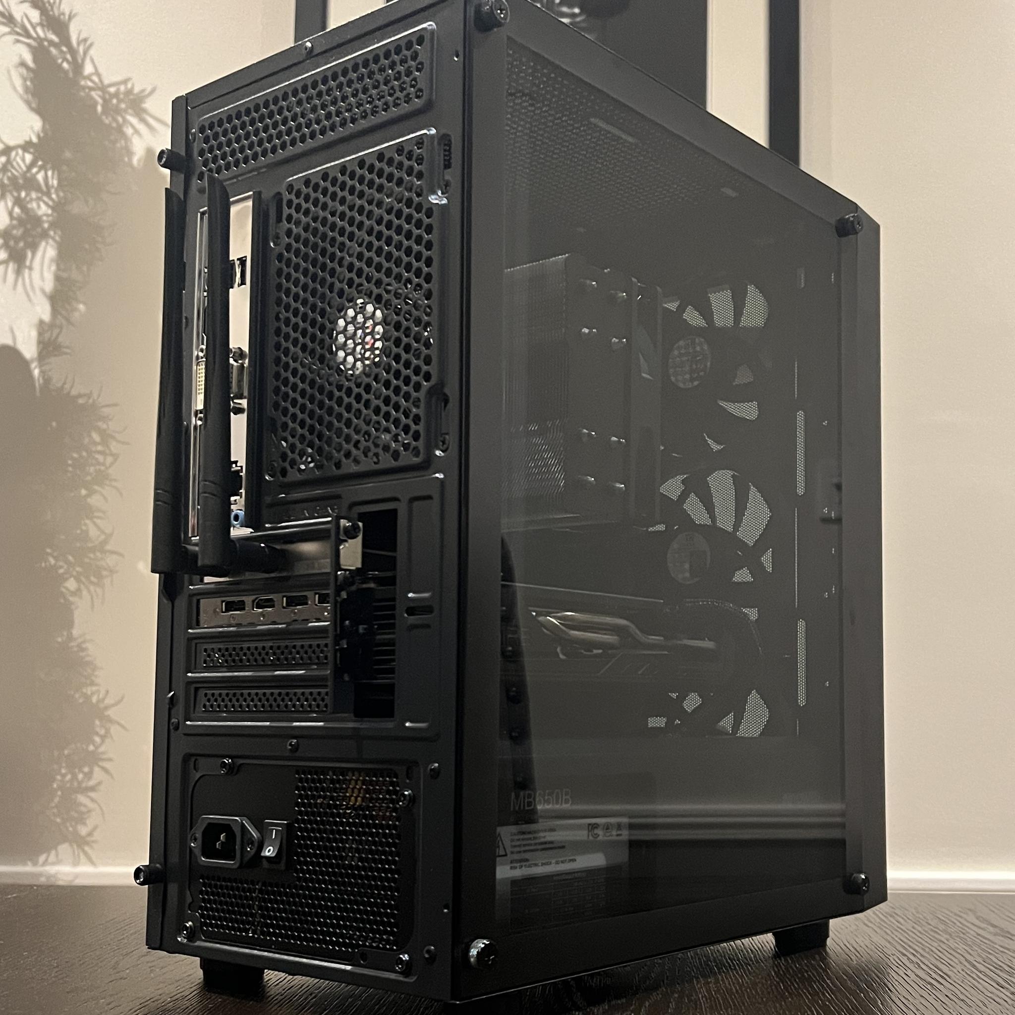 ⚫️BLACK OUT⚫️|| Ryzen 5 3600 + Radeon RX 5600XT || Non-RGB