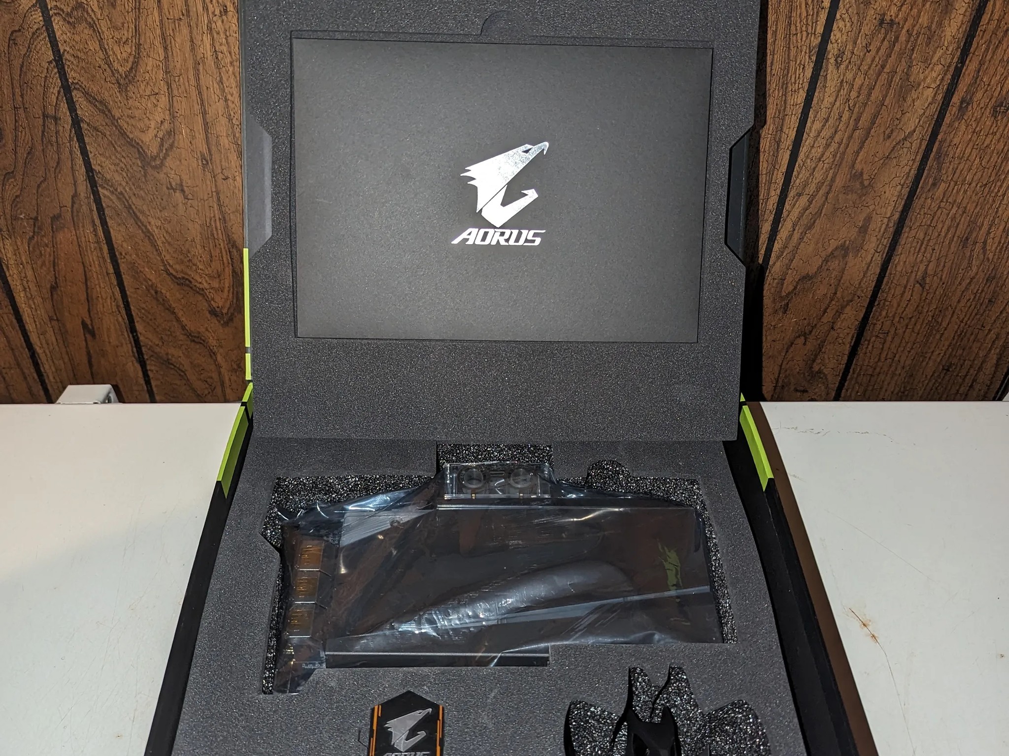 Gigabyte Aorus GeForce RTX 3090 Xtreme Waterforce WB 24GB GDDR6X Graphics Card
