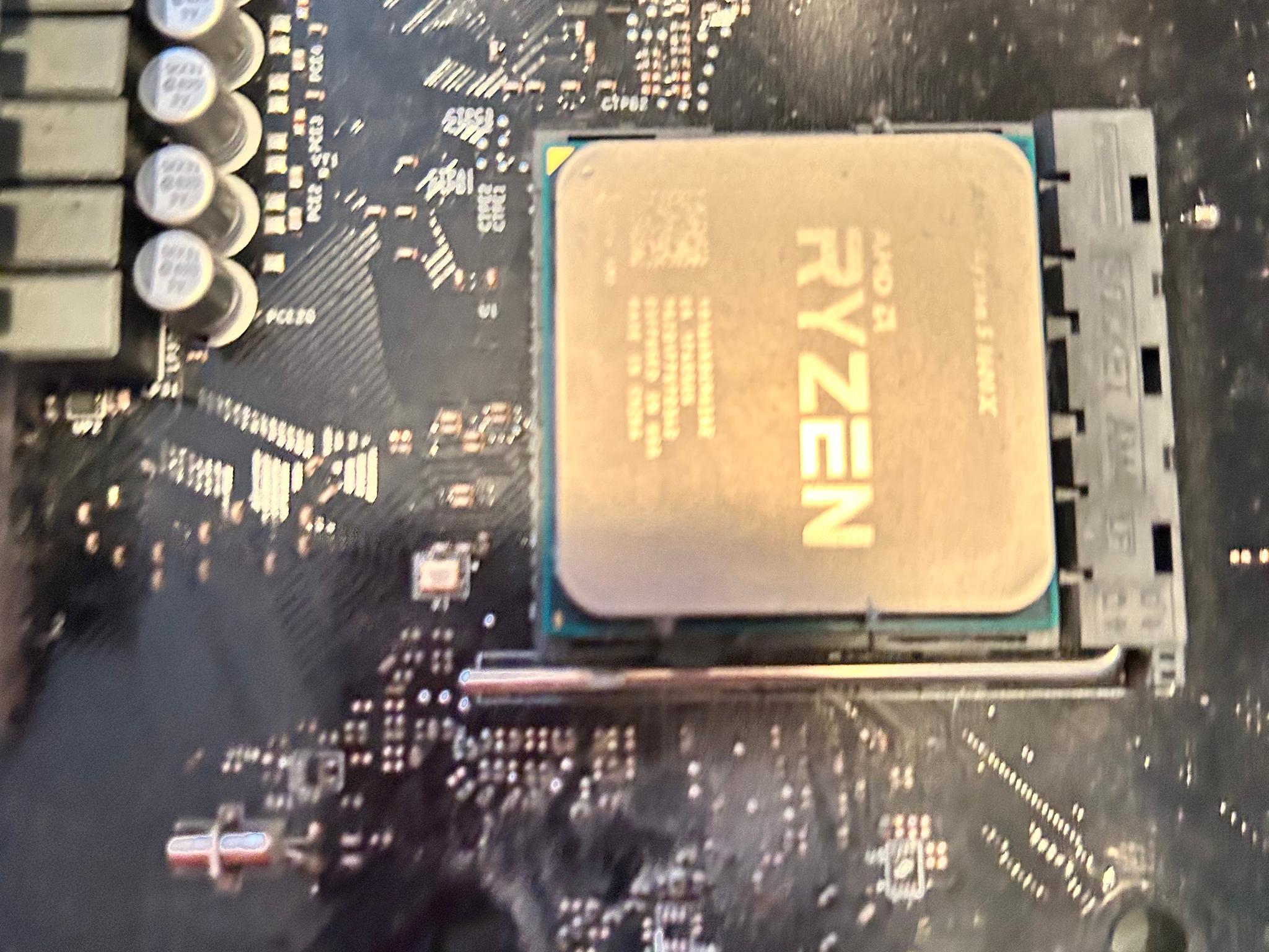ASRock AB350 Pro 4 MB, Ryzen 5 1600x and tower cooler
