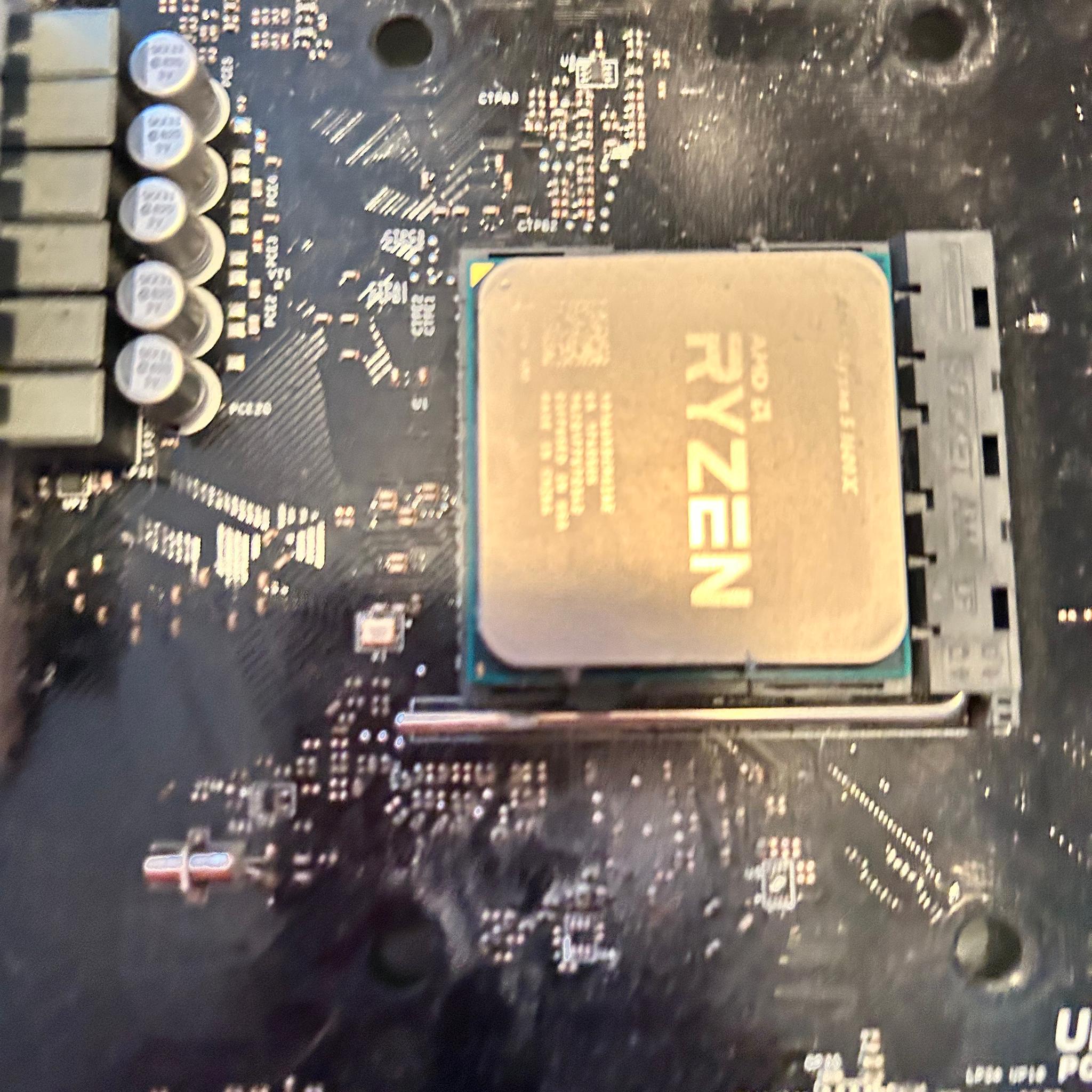 ASRock AB350 Pro 4 MB, Ryzen 5 1600x and tower cooler