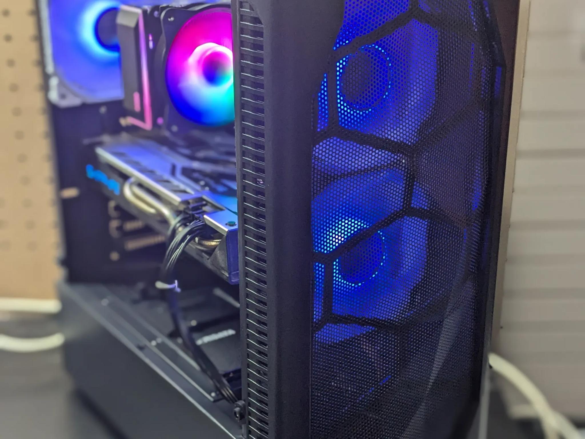 100 FPS Fortnite | 180 Day Warranty | i5-4590 , 16GB RAM, 480GB SSD, RX 570 4GB, RGB, Wifi, Win10