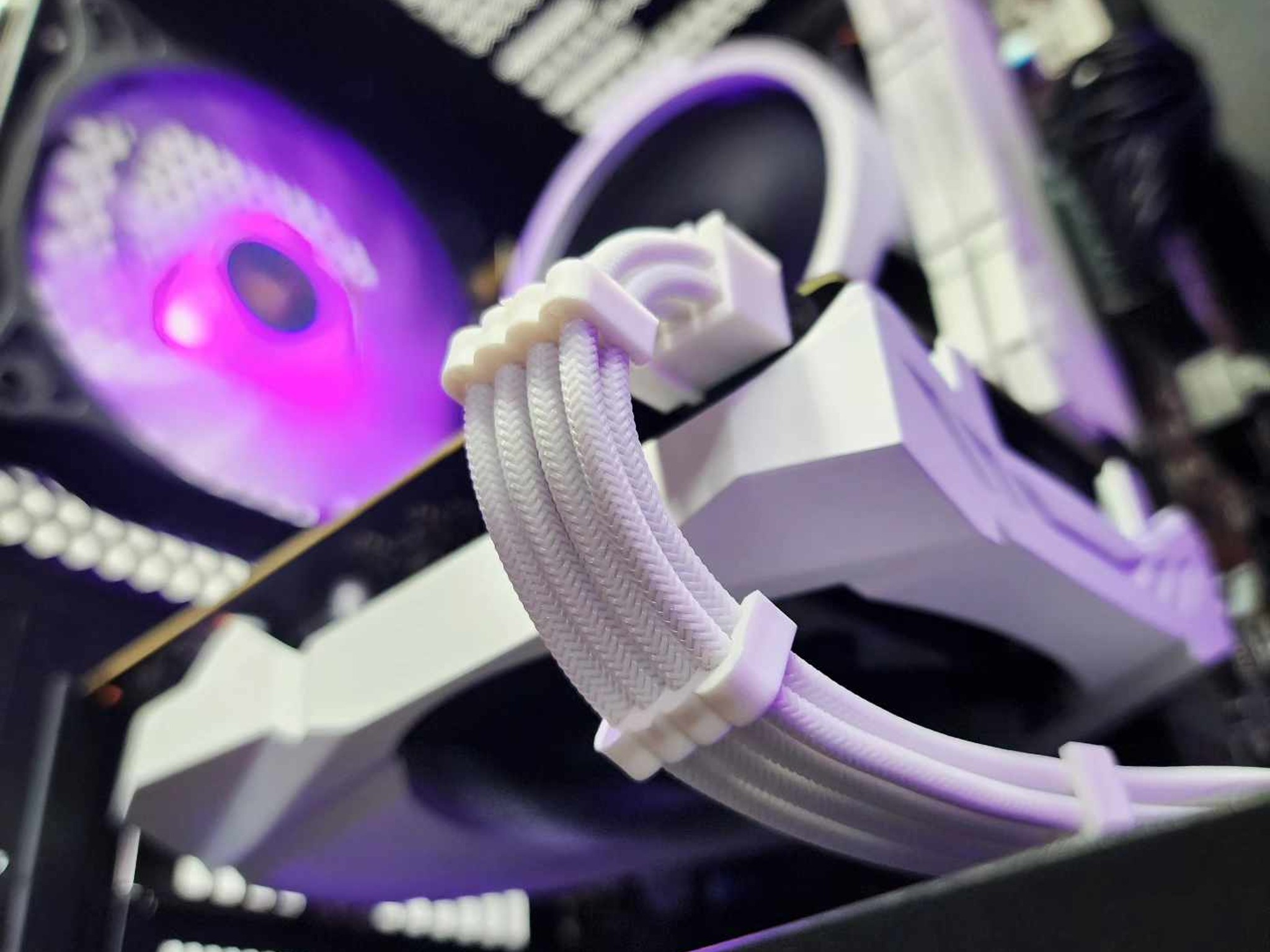 💜🤍💜 GTX 1660 Ti // Ryzen 5 1600AF // 16GB 3600MHz // 1TB SSD
