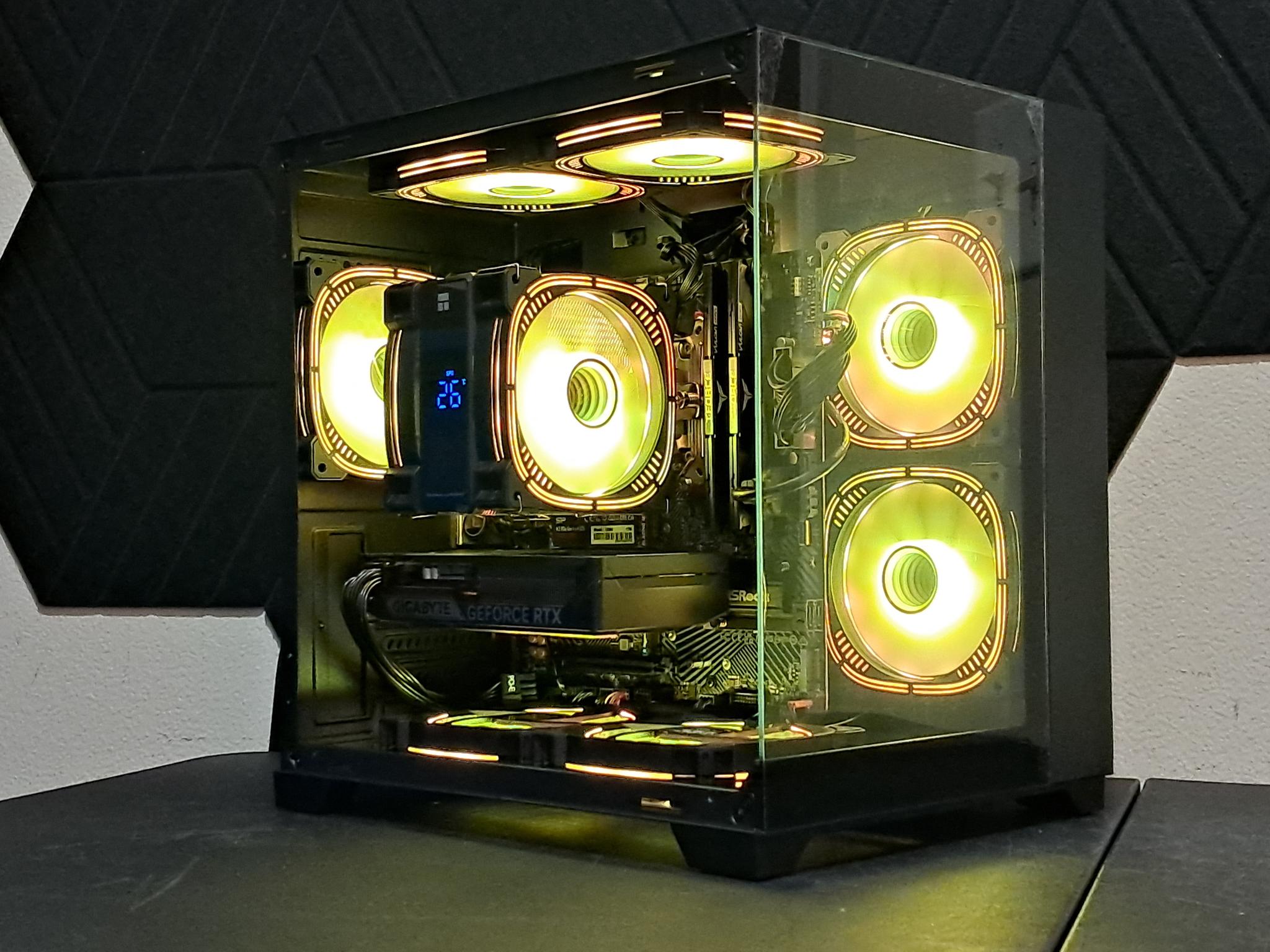 Airflow King 👑 RTX 5060 | Ryzen 5 8400F | 32GB DDR5 | Digital CPU Display | 1TB SSD | WiFi!