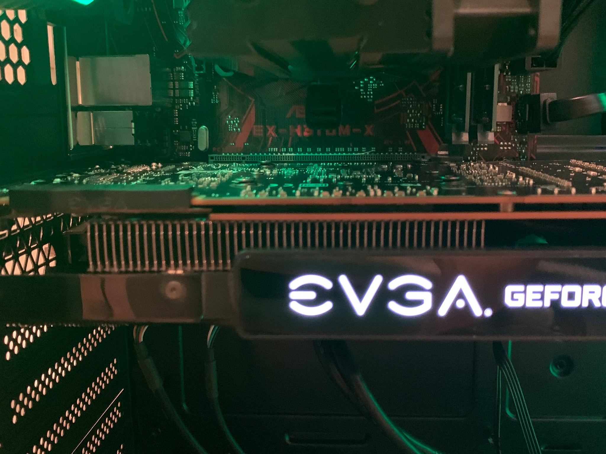 NVIDIA GTX 1070 i5 8400 CUSTOM GAMING PC 16GB DDR4 512GB SSD RGB WINDOWS 10 INSTALLED