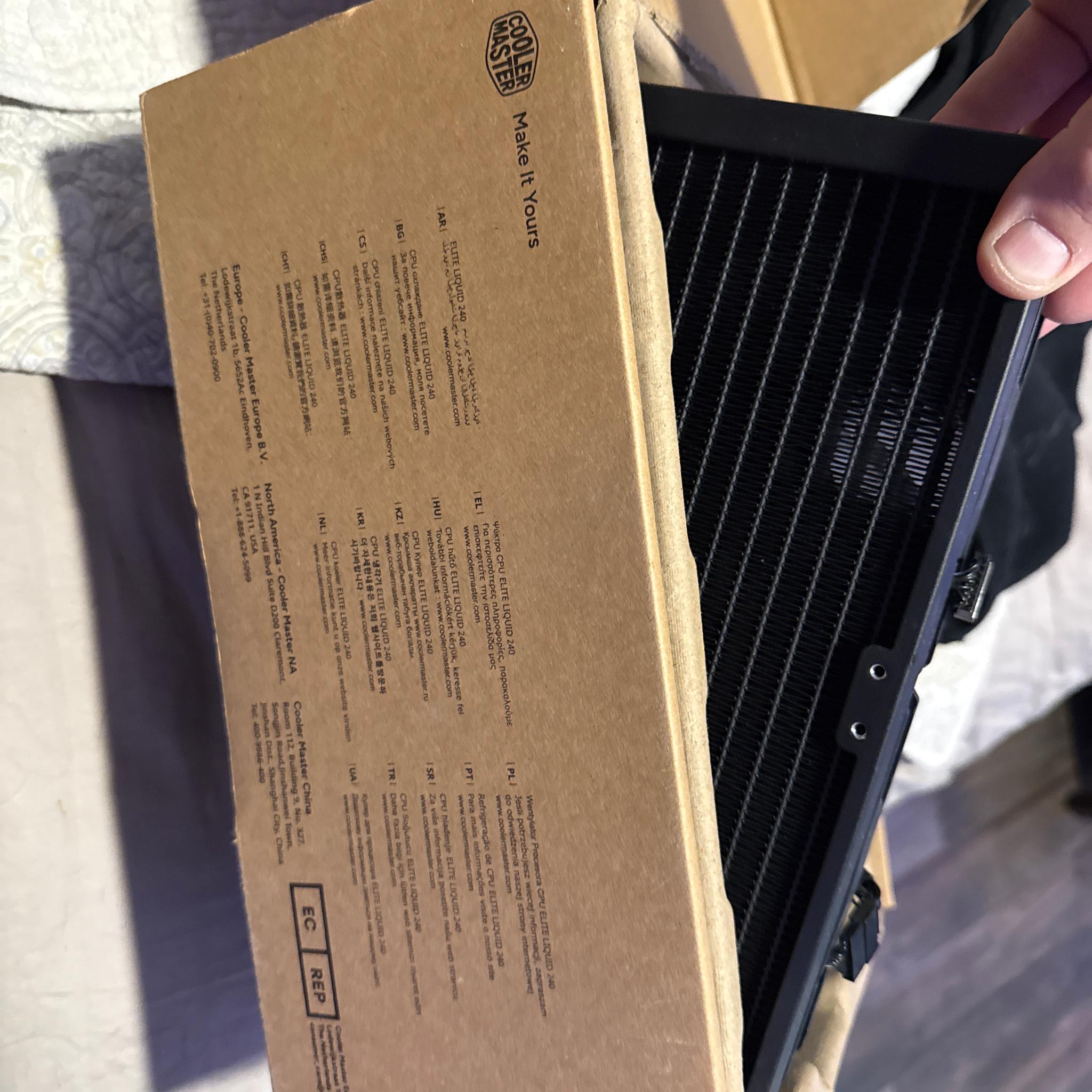 Cooler master elite liquid 240 CPU liquid cooler black